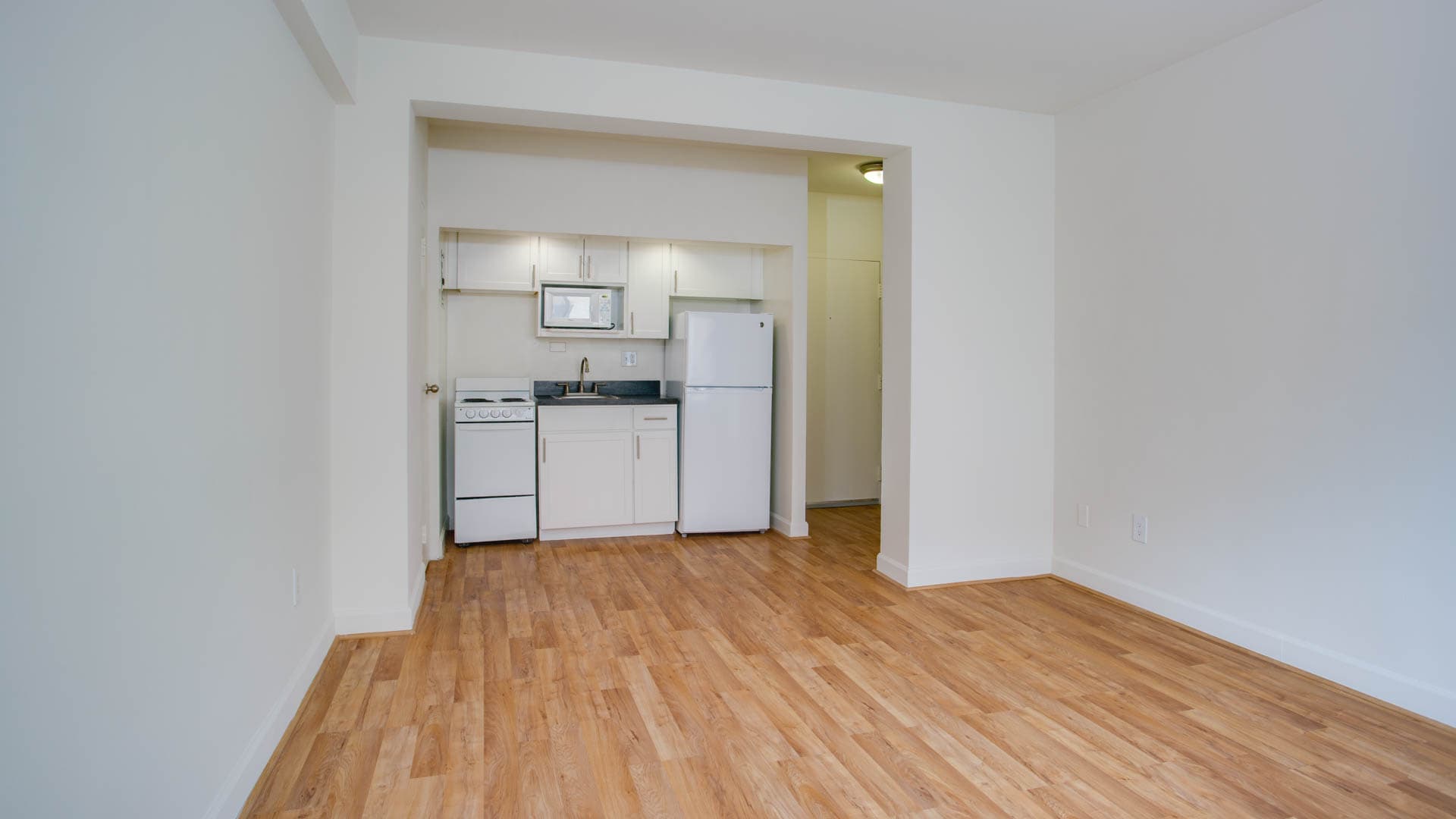 1500 Mass Apartments 2 of 10