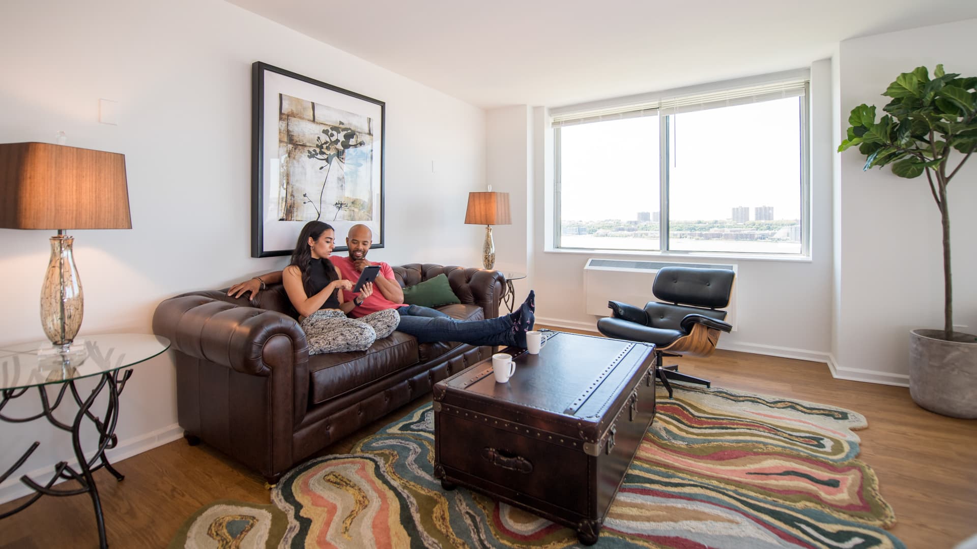 180 Riverside Boulevard Apartments 4 of 13