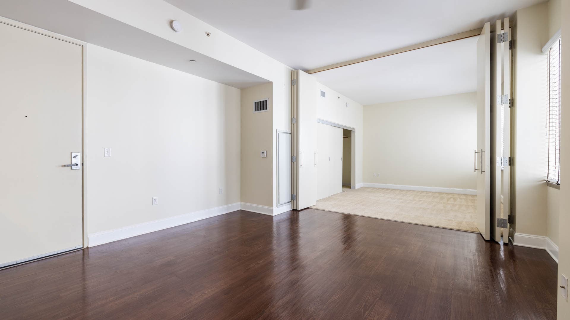Pegasus Apartments 5 of 8