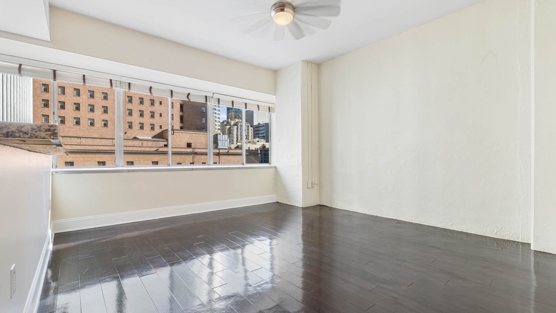 Pegasus Apartments 4 of 8
