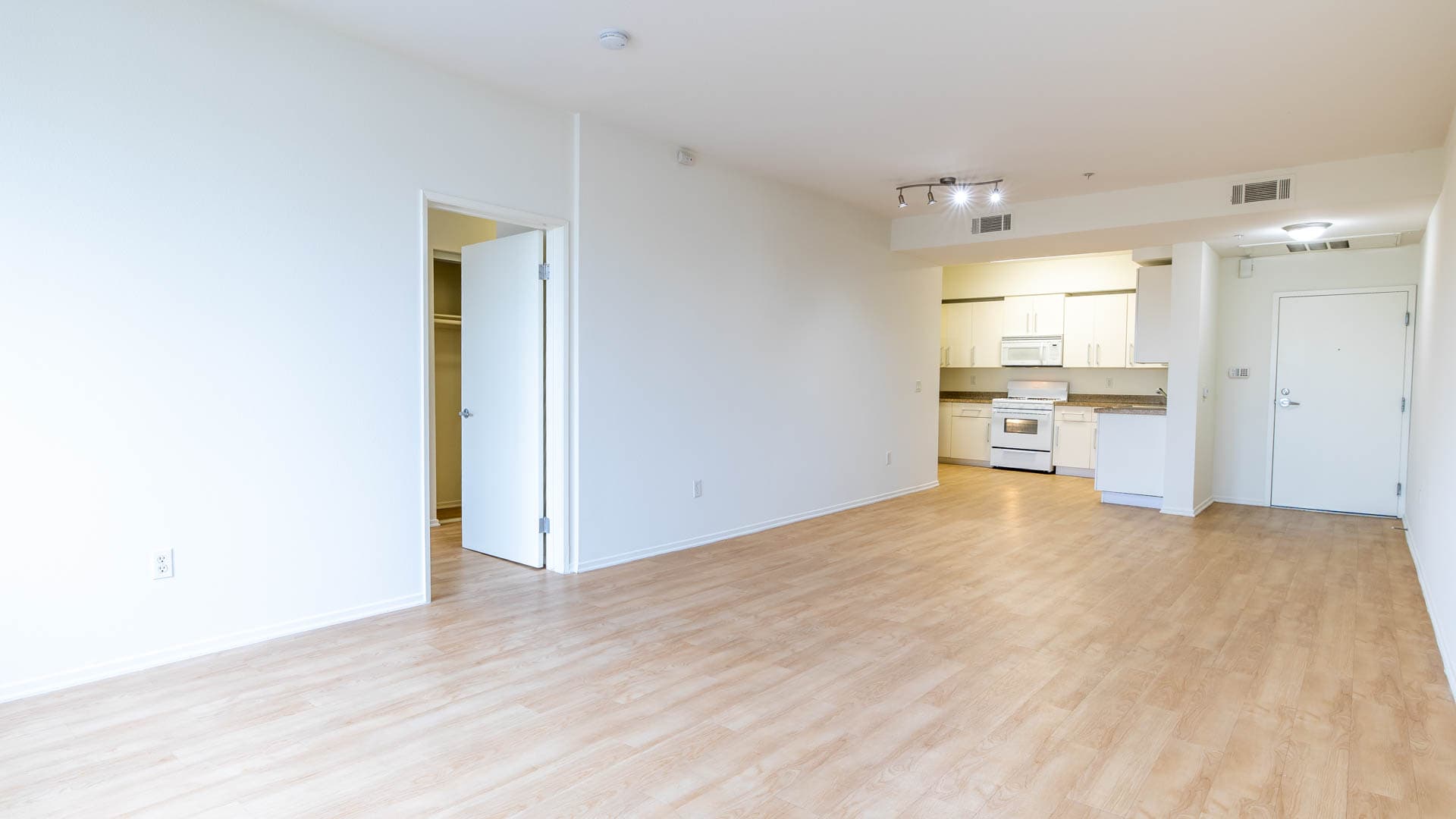 Lindley Apartments 1 of 4