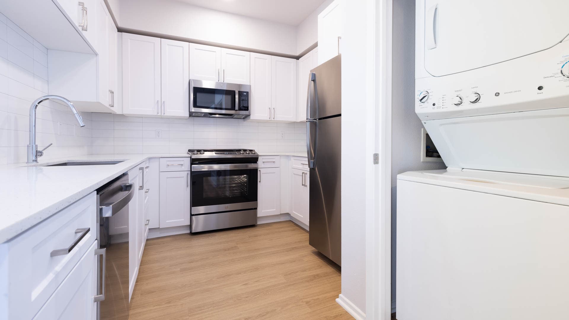 Lindley Apartments 4 of 11
