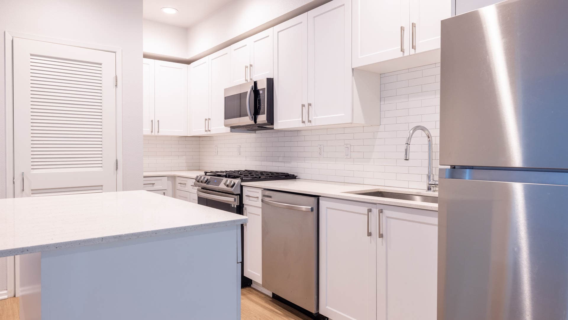 Lindley Apartments 6 of 12
