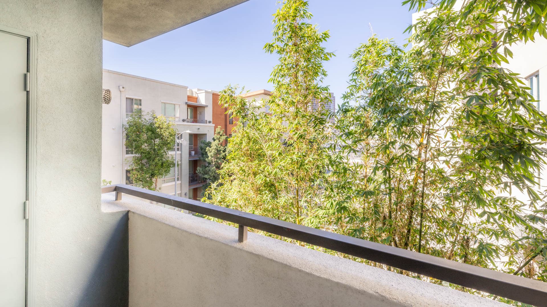 Artisan on 2nd Apartments 1 of 9