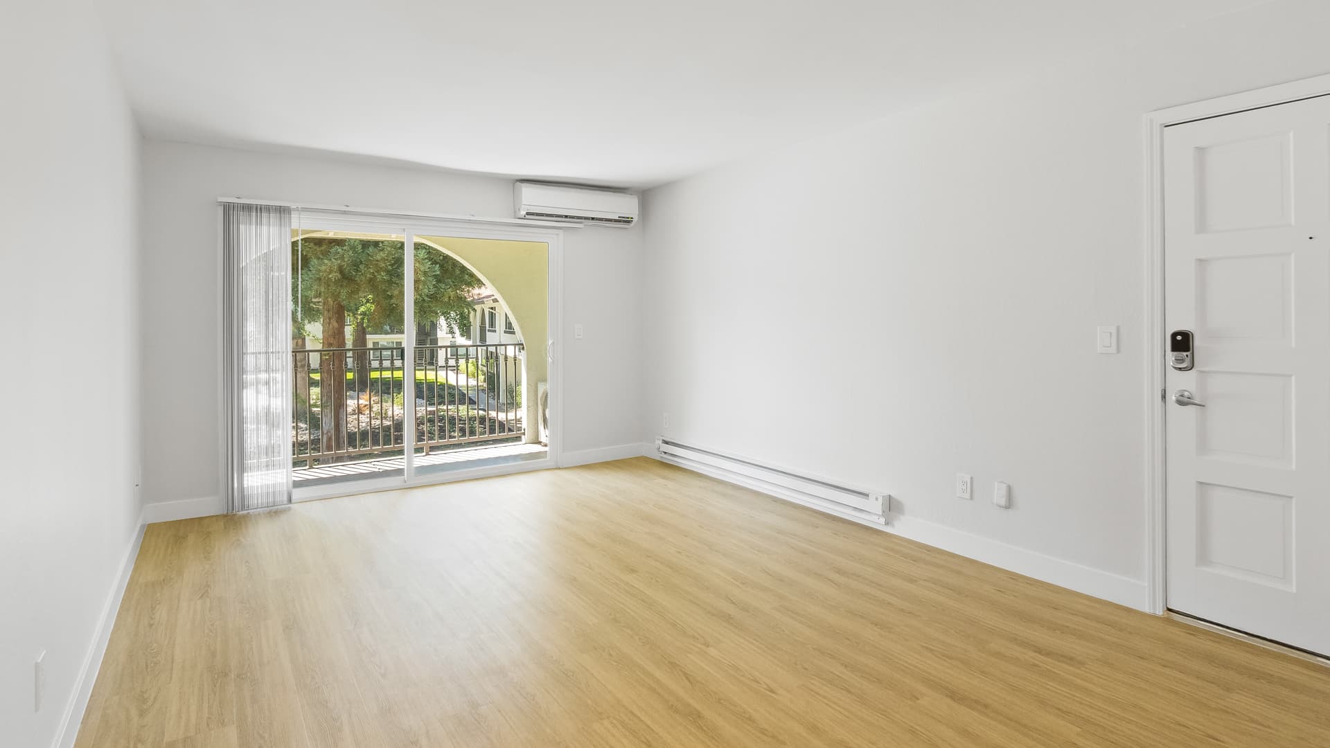 The Arches Apartments 2 of 11