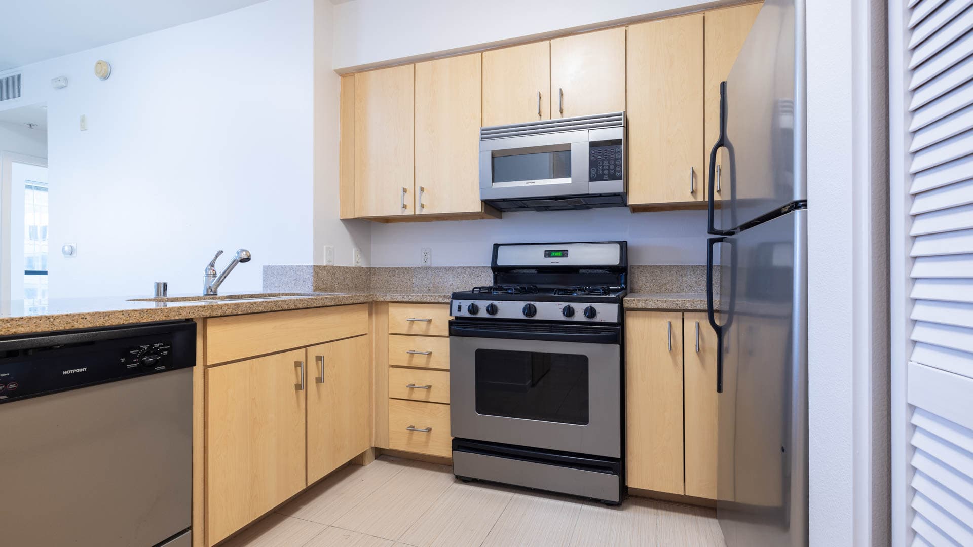 Hikari Apartments 4 of 9
