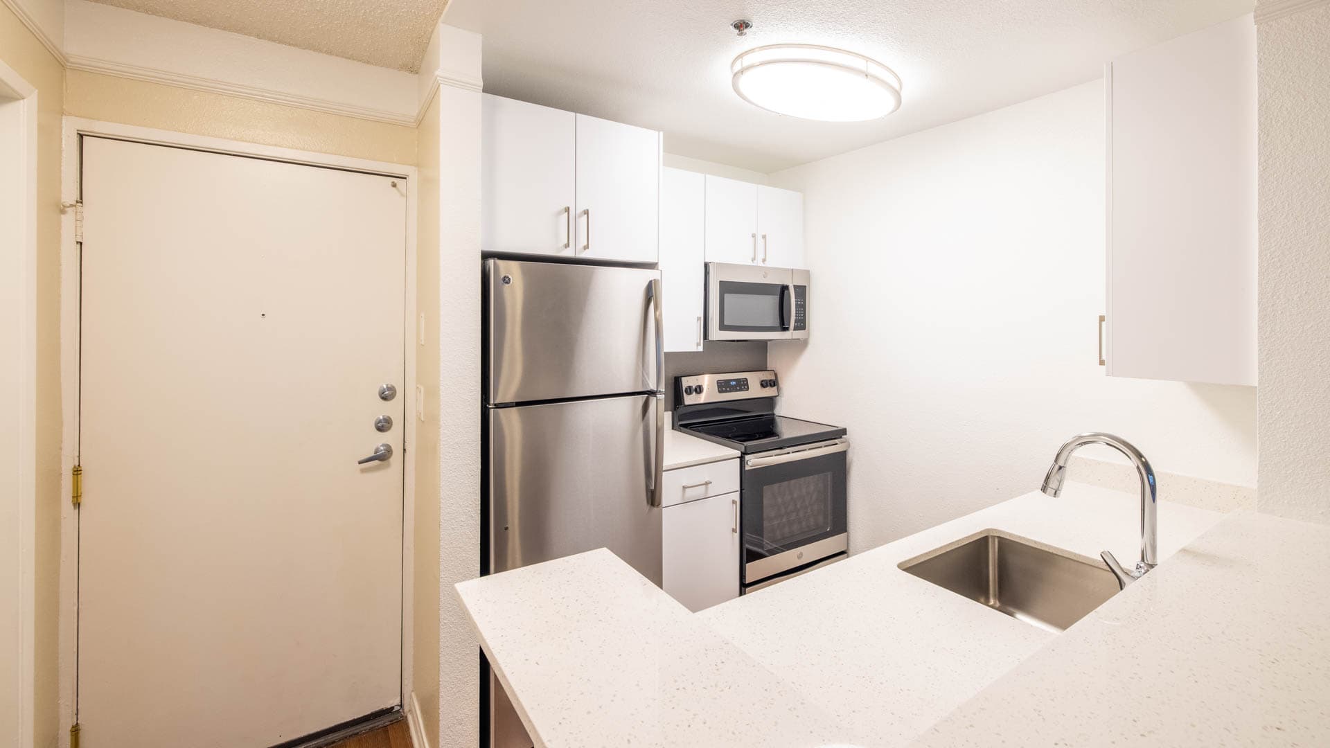 The Encore Apartments 4 of 32