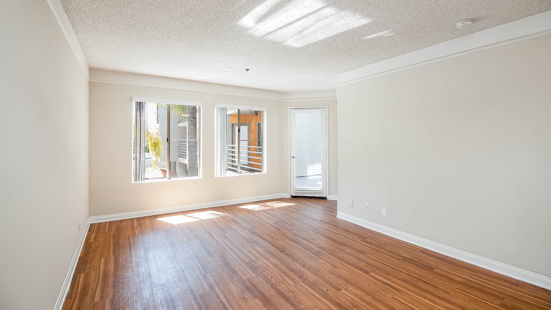 The Encore Apartments 10 of 15