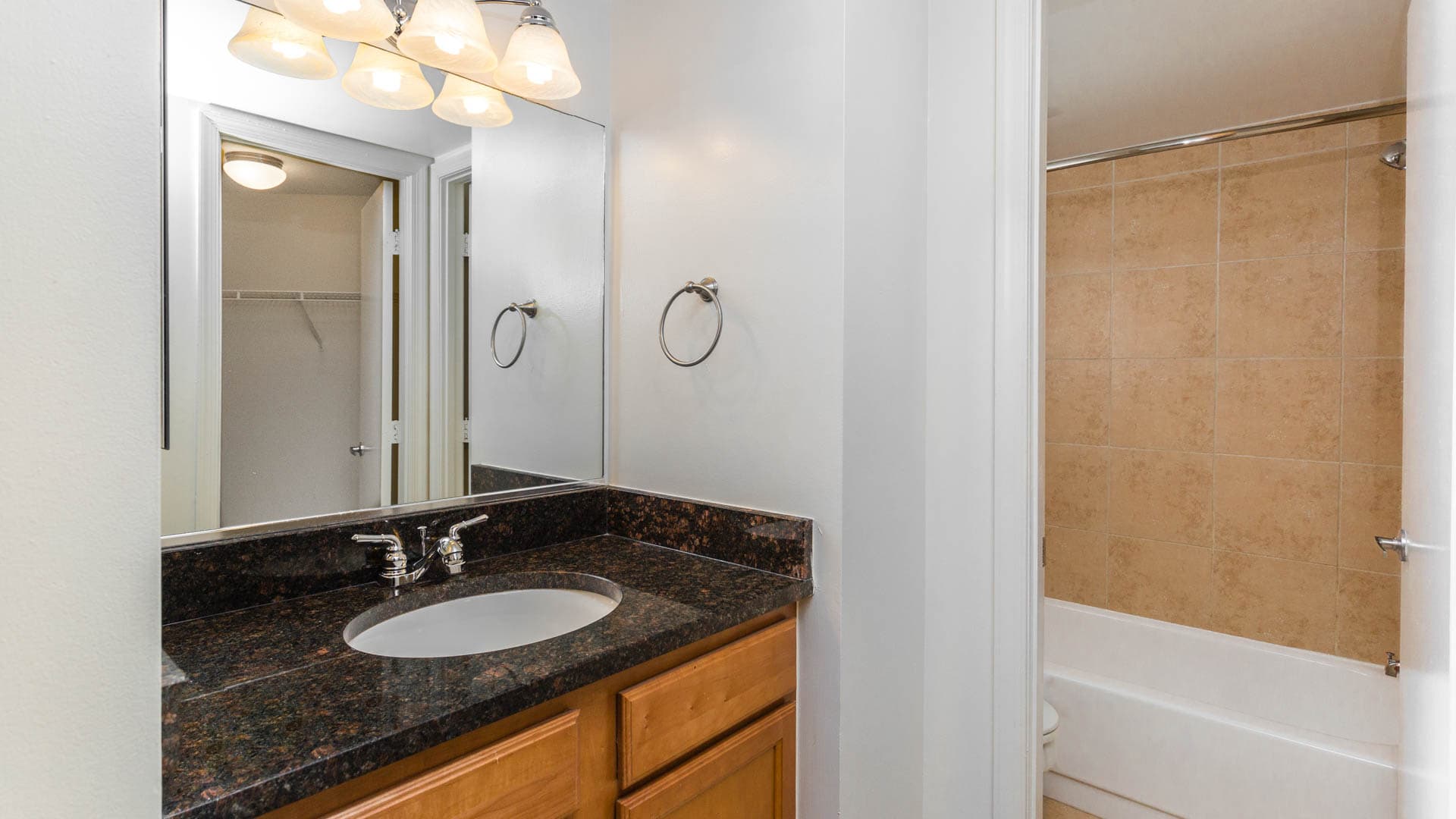 Edgemont at Bethesda Metro Apartments 4 of 7