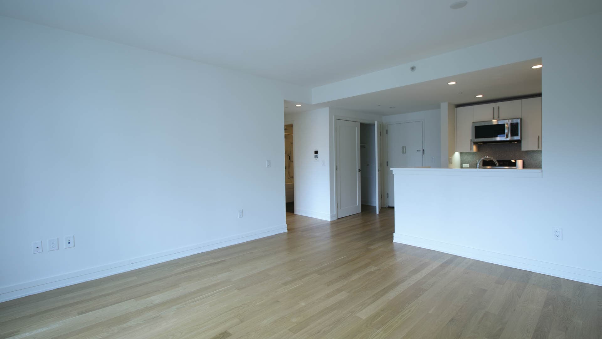 175 Kent Apartments 6 of 11