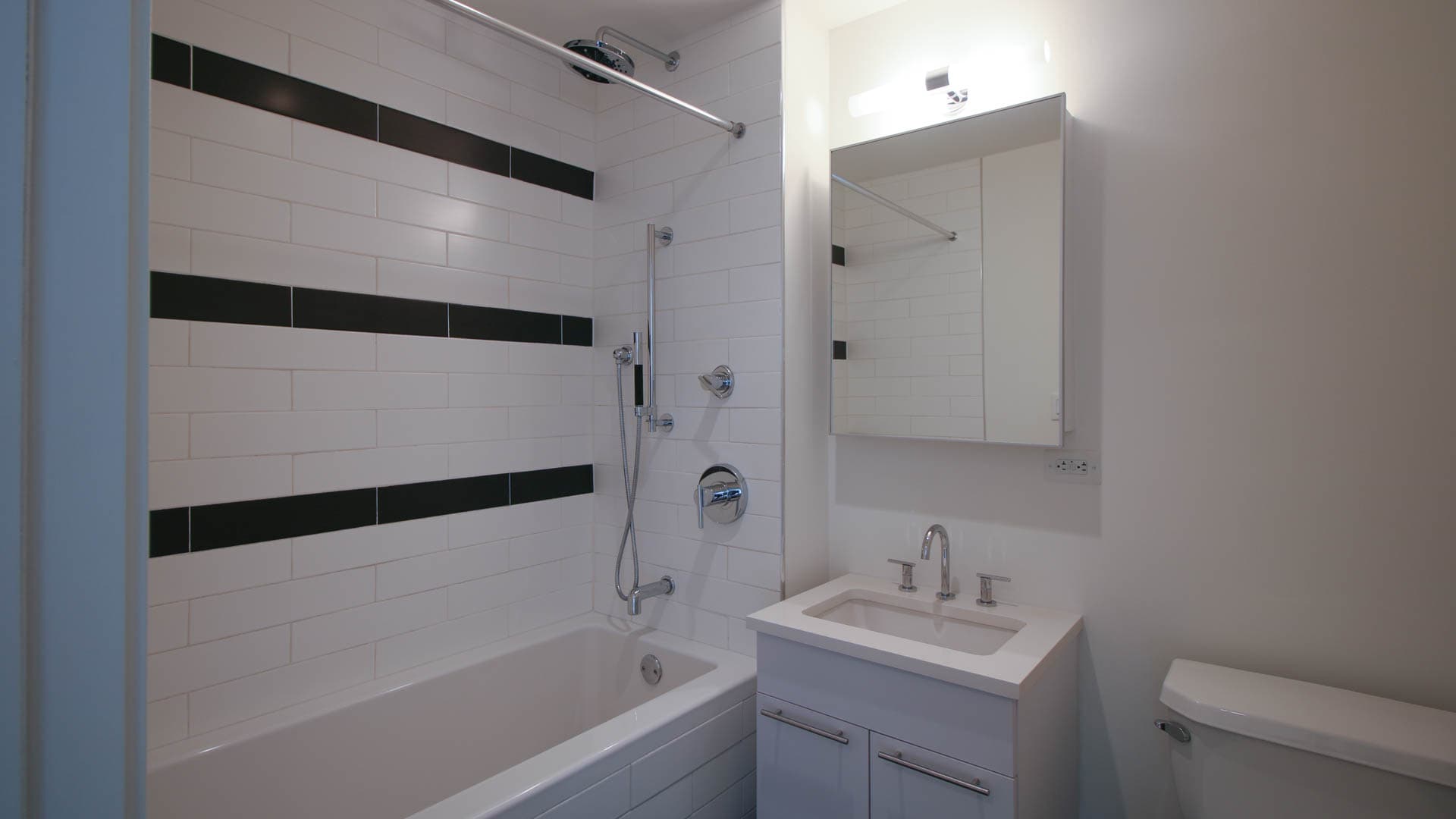 175 Kent Apartments 10 of 11