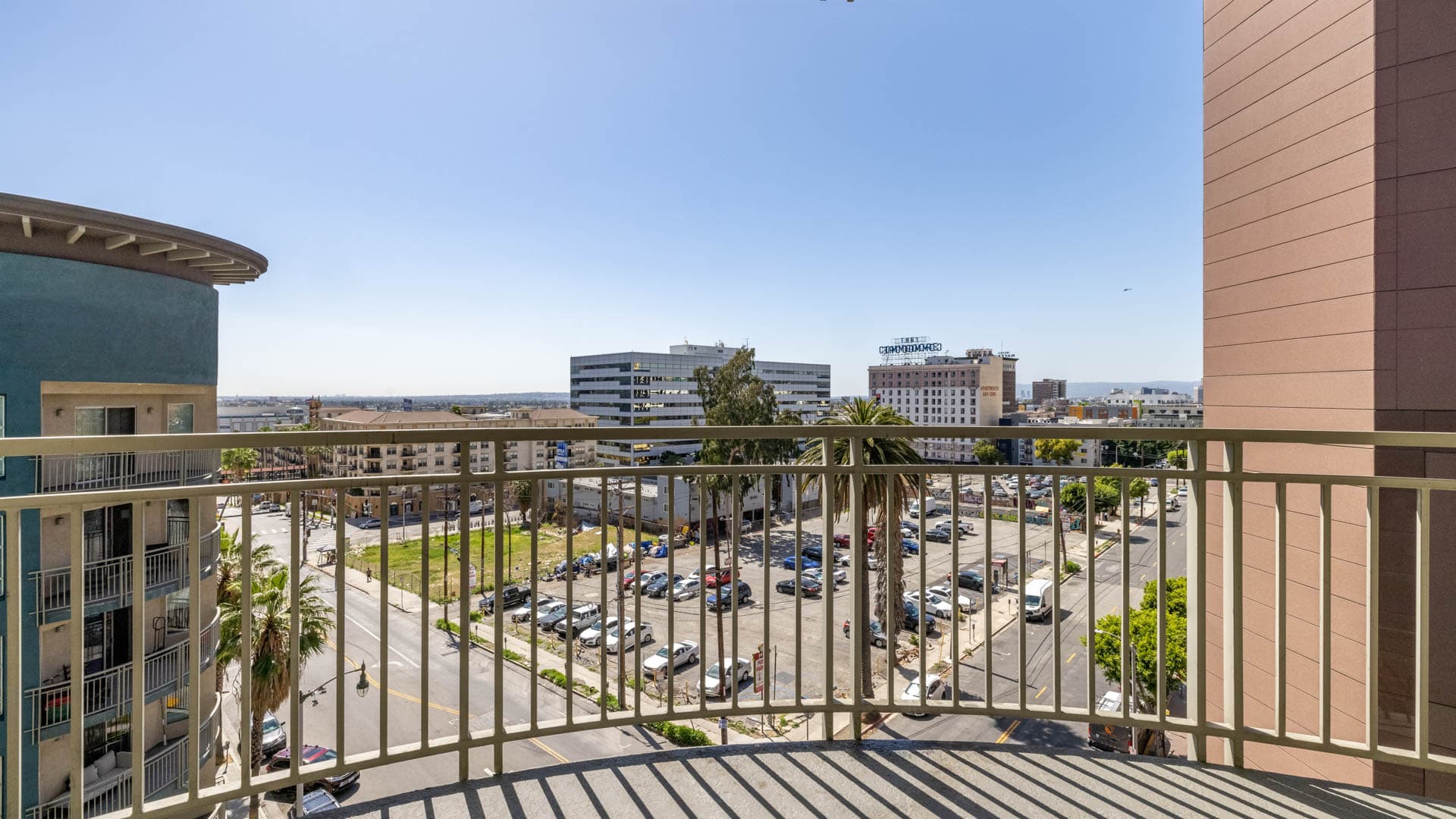 Glo Apartments 25 of 65
