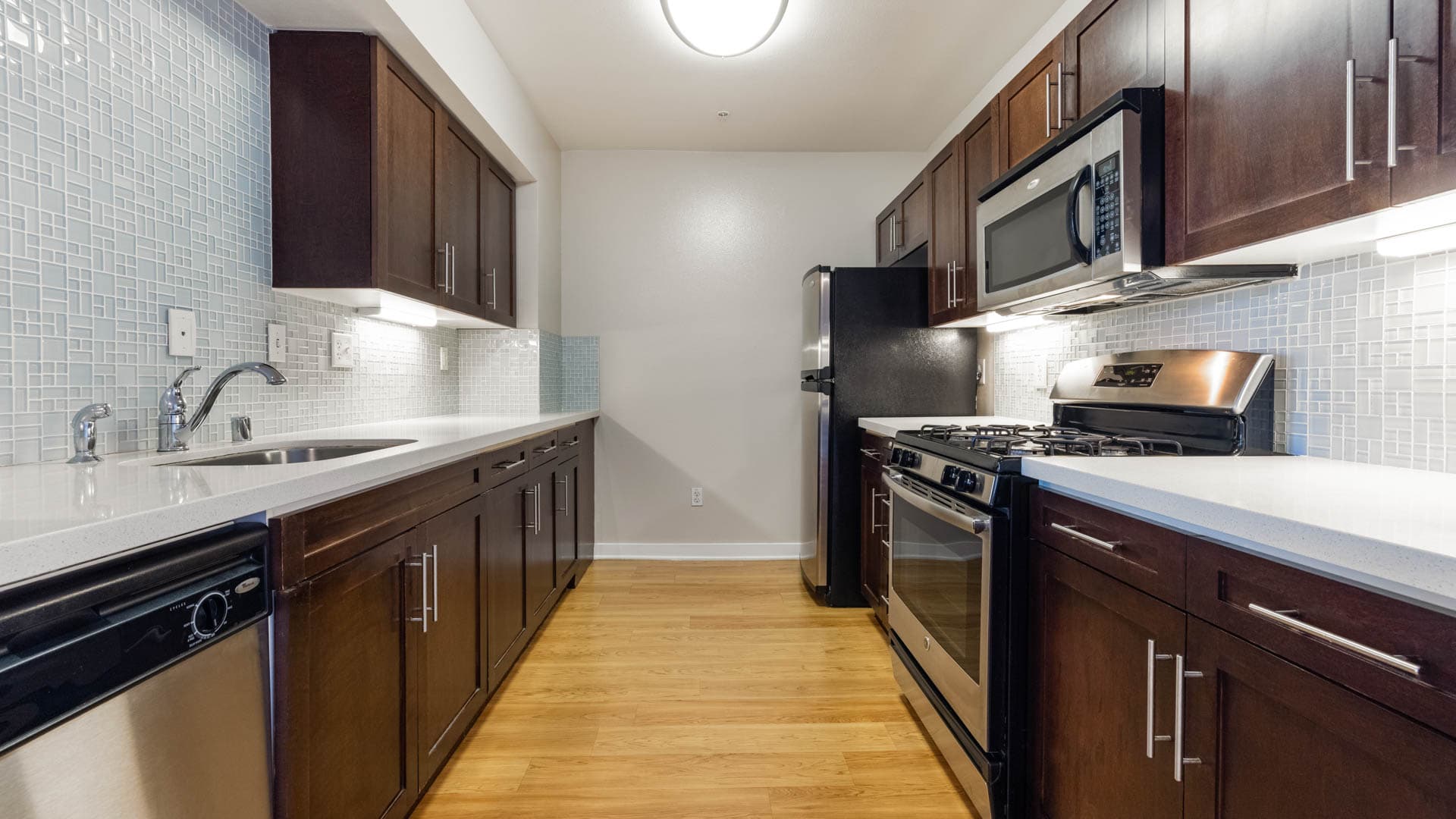 Glo Apartments 10 of 65