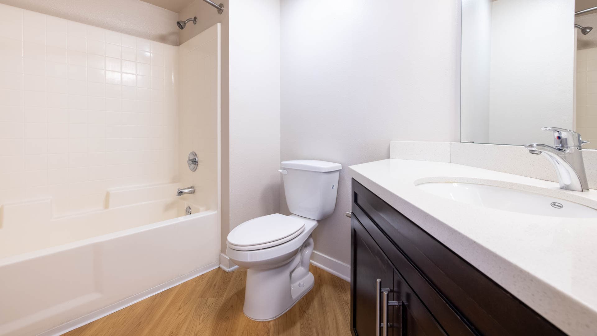 Glo Apartments 6 of 9