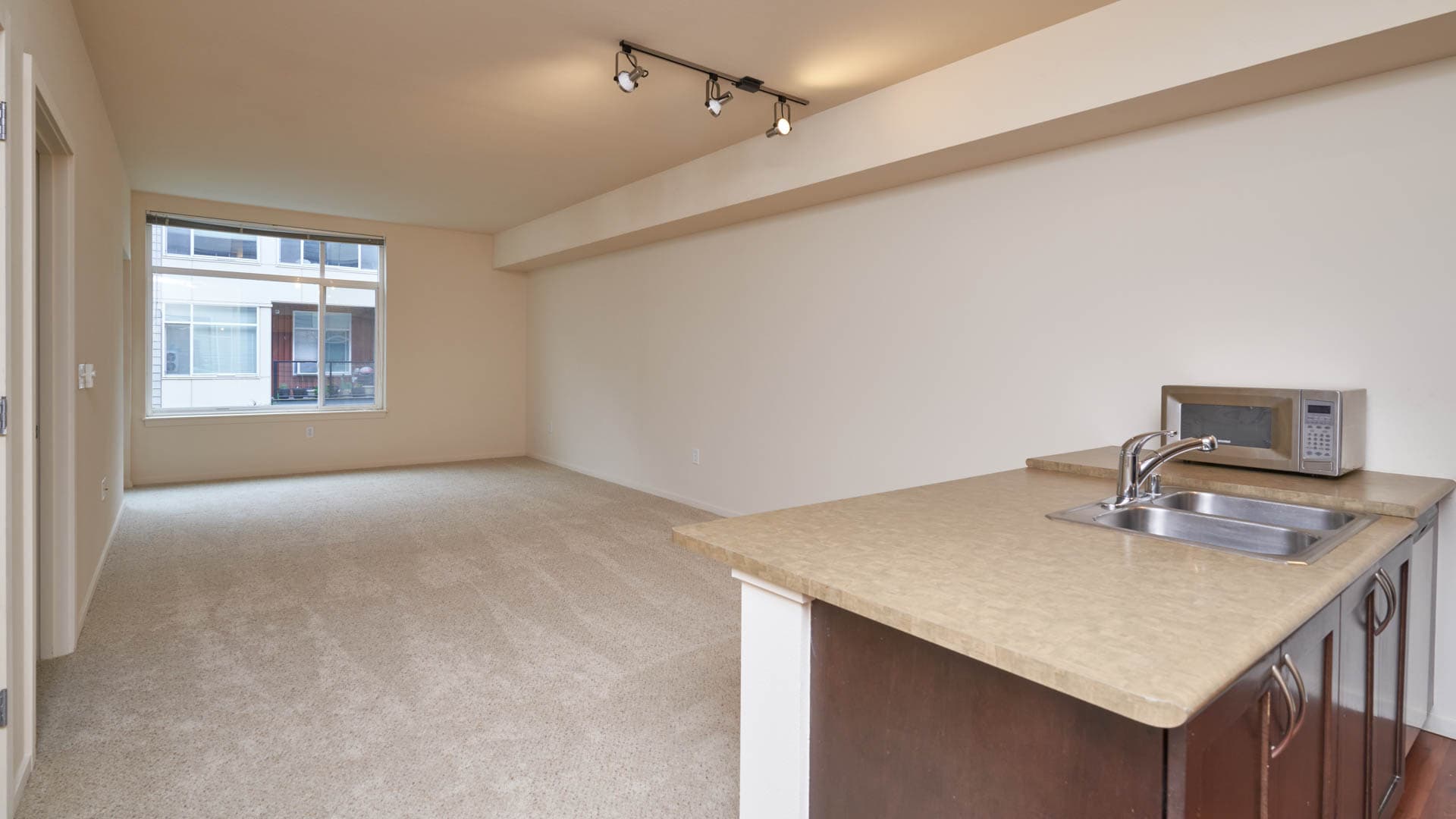 Veloce Apartments 1 of 9