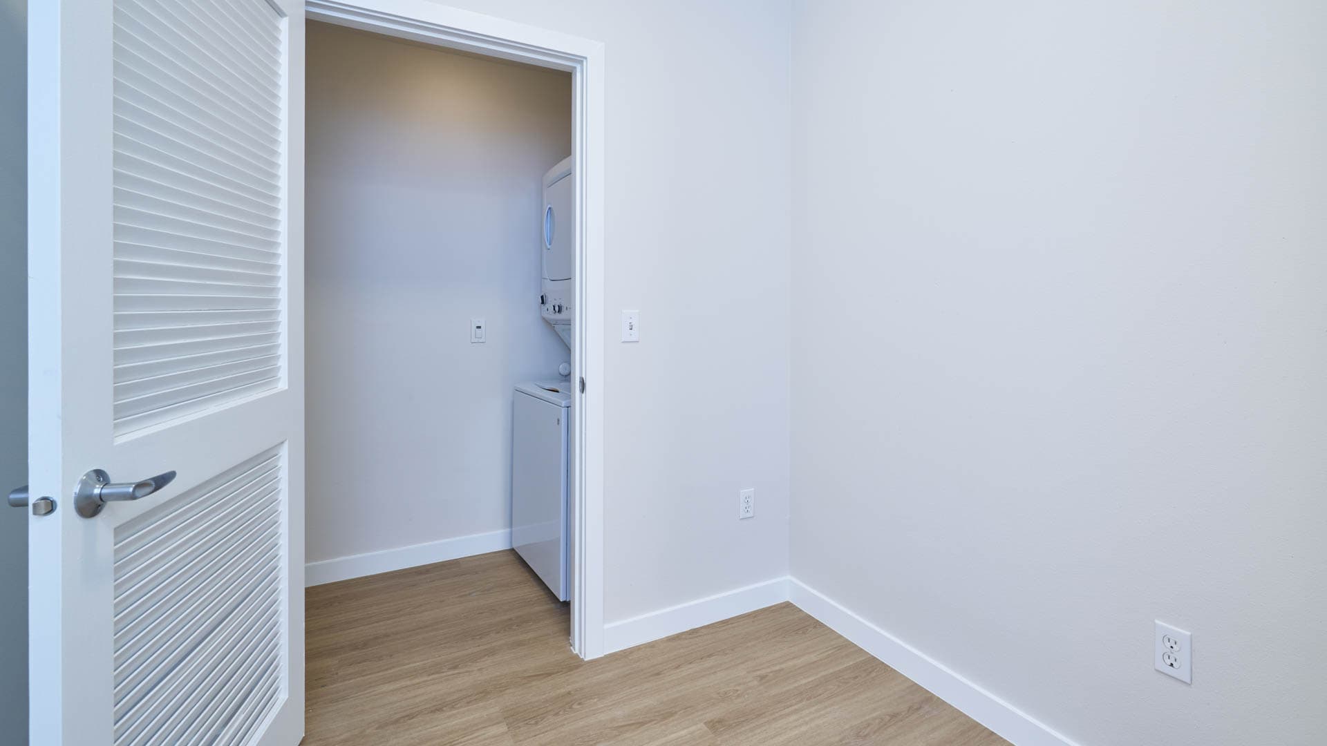 Veloce Apartments 1 of 12