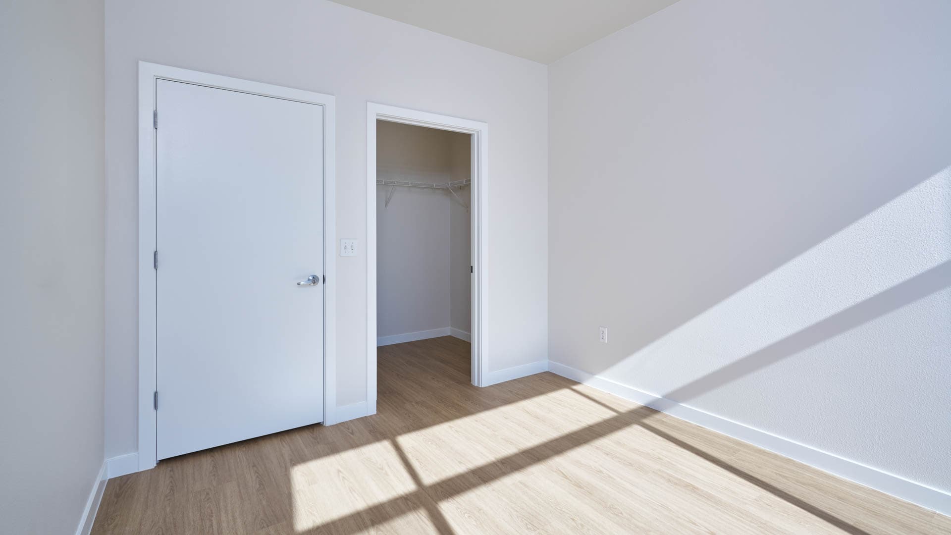 Veloce Apartments 2 of 12