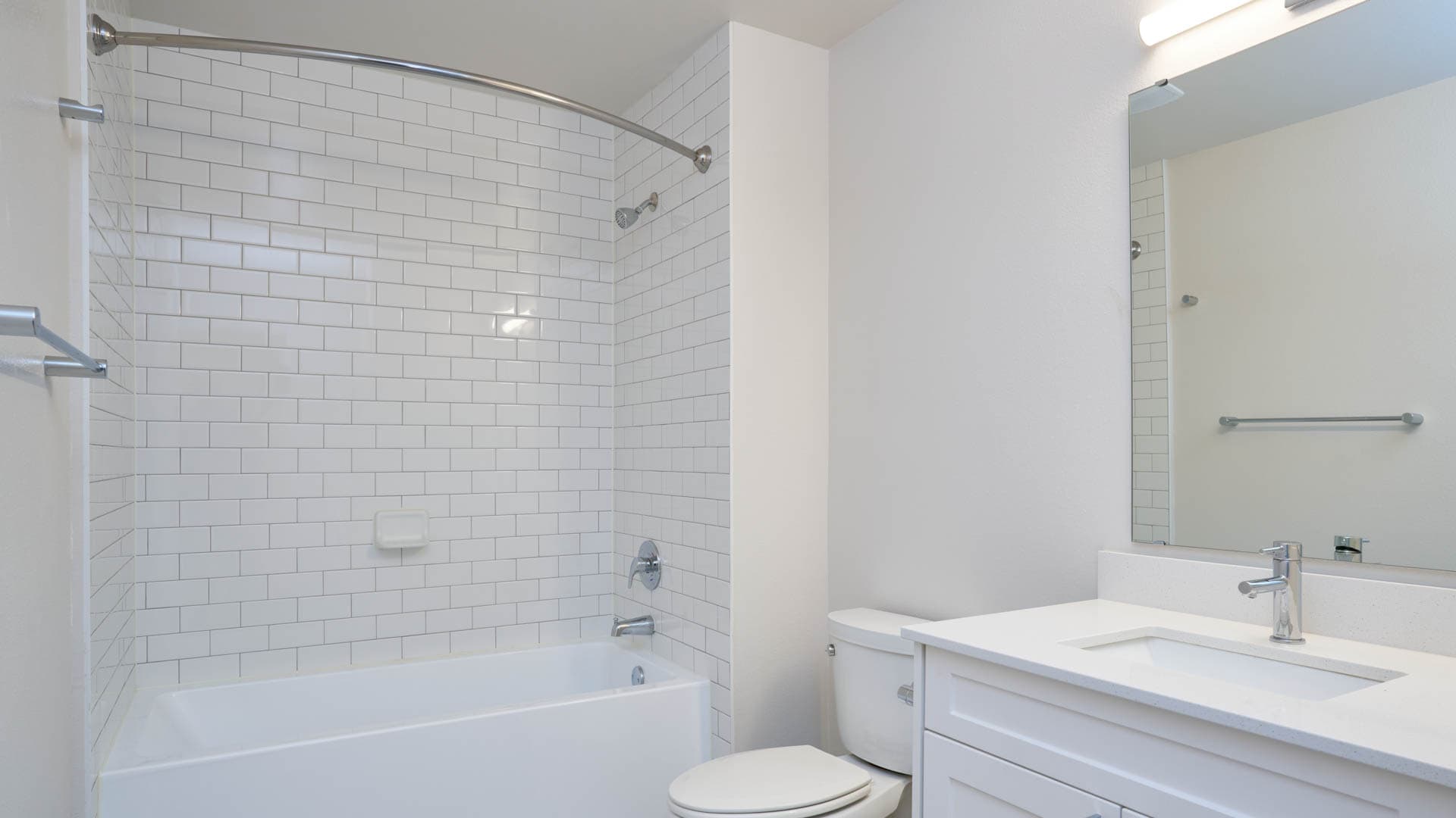 Veloce Apartments 2 of 9