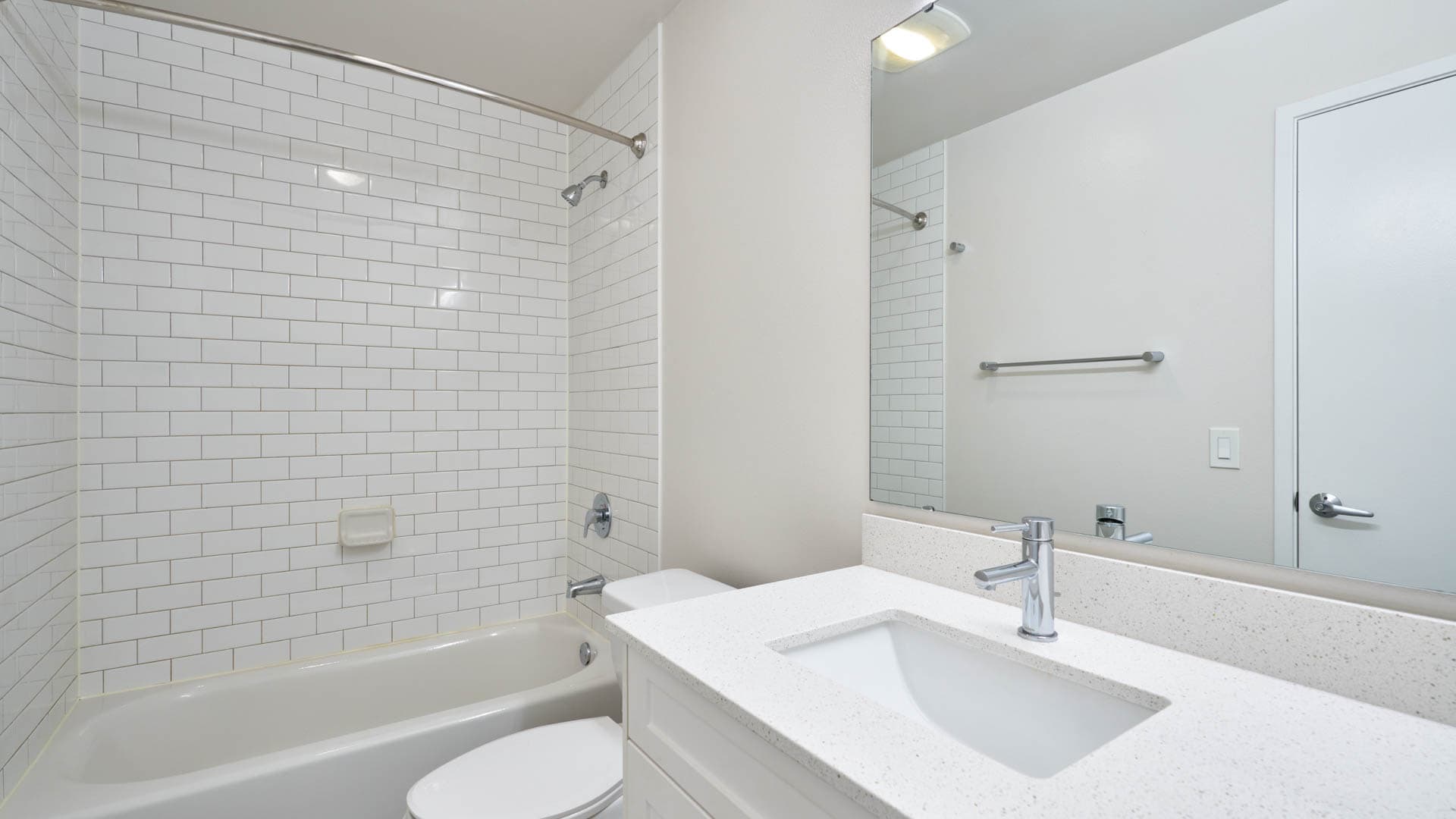 Veloce Apartments 4 of 8