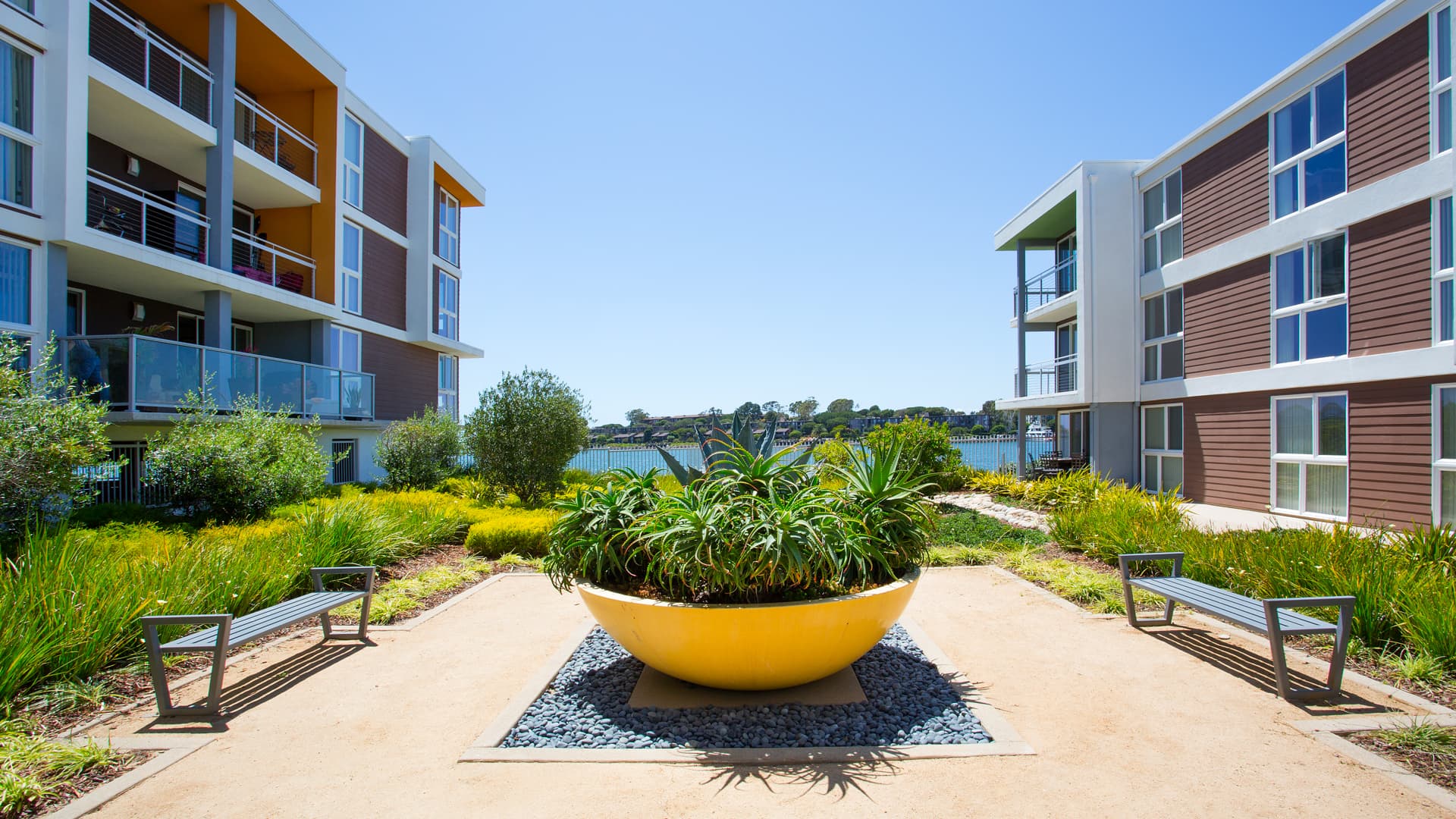 Breakwater at Marina del Rey Apartments 52 of 71