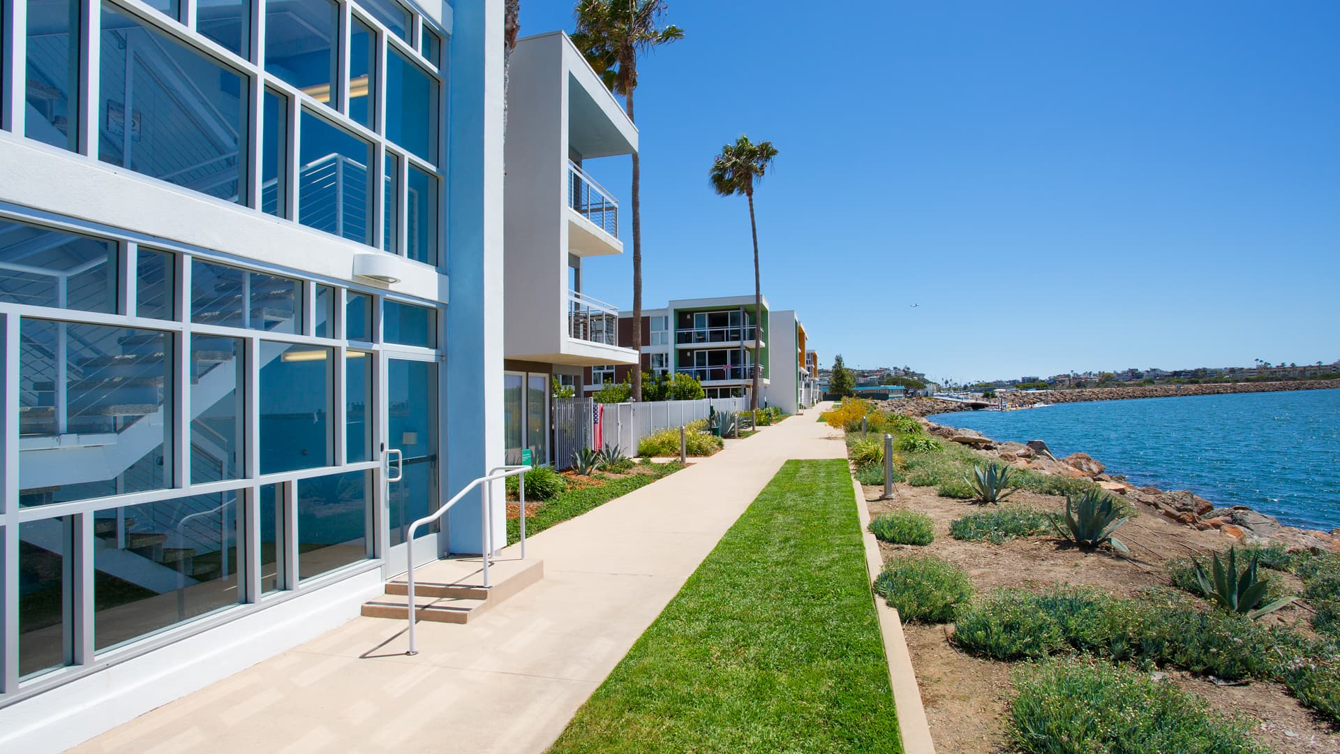 Breakwater at Marina del Rey Apartments 61 of 71