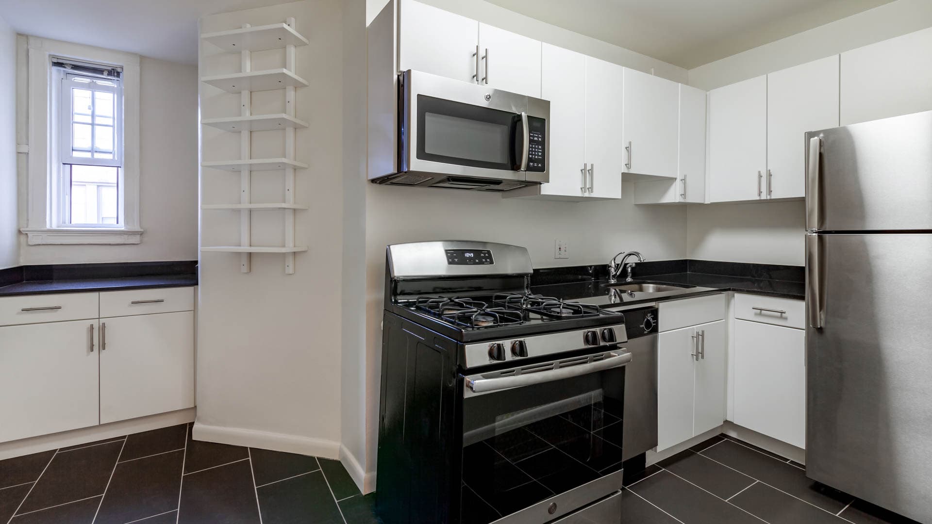 Connecticut Heights Apartments 4 of 10
