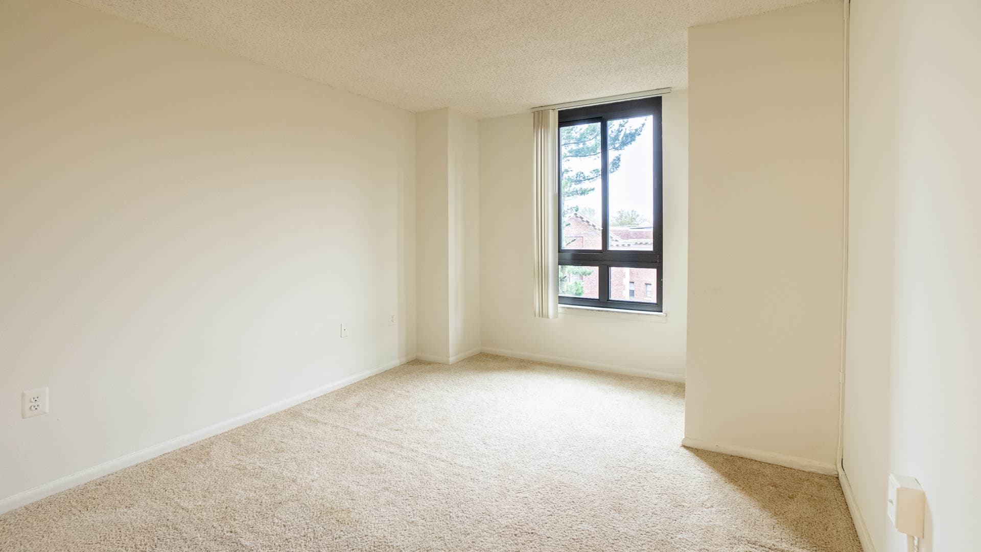 Connecticut Heights Apartments 3 of 6
