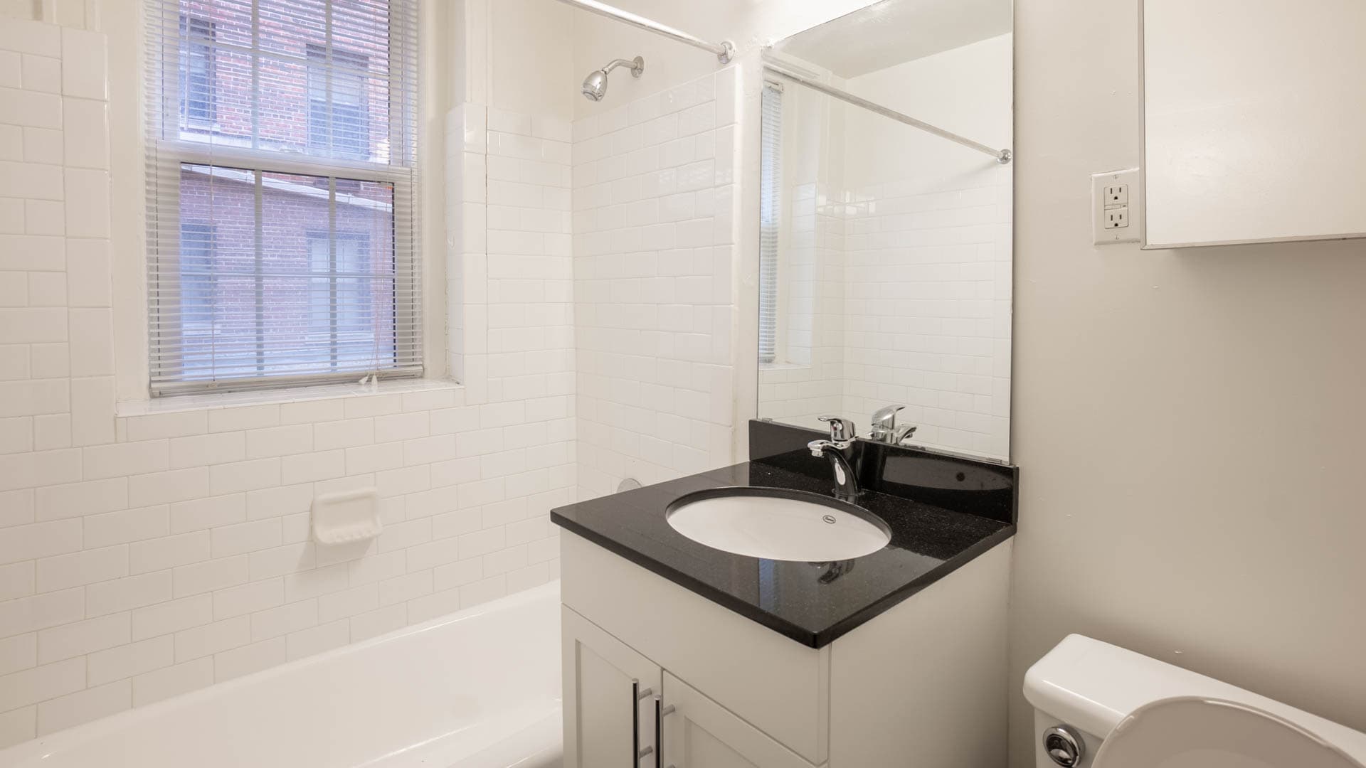 Connecticut Heights Apartments 7 of 12