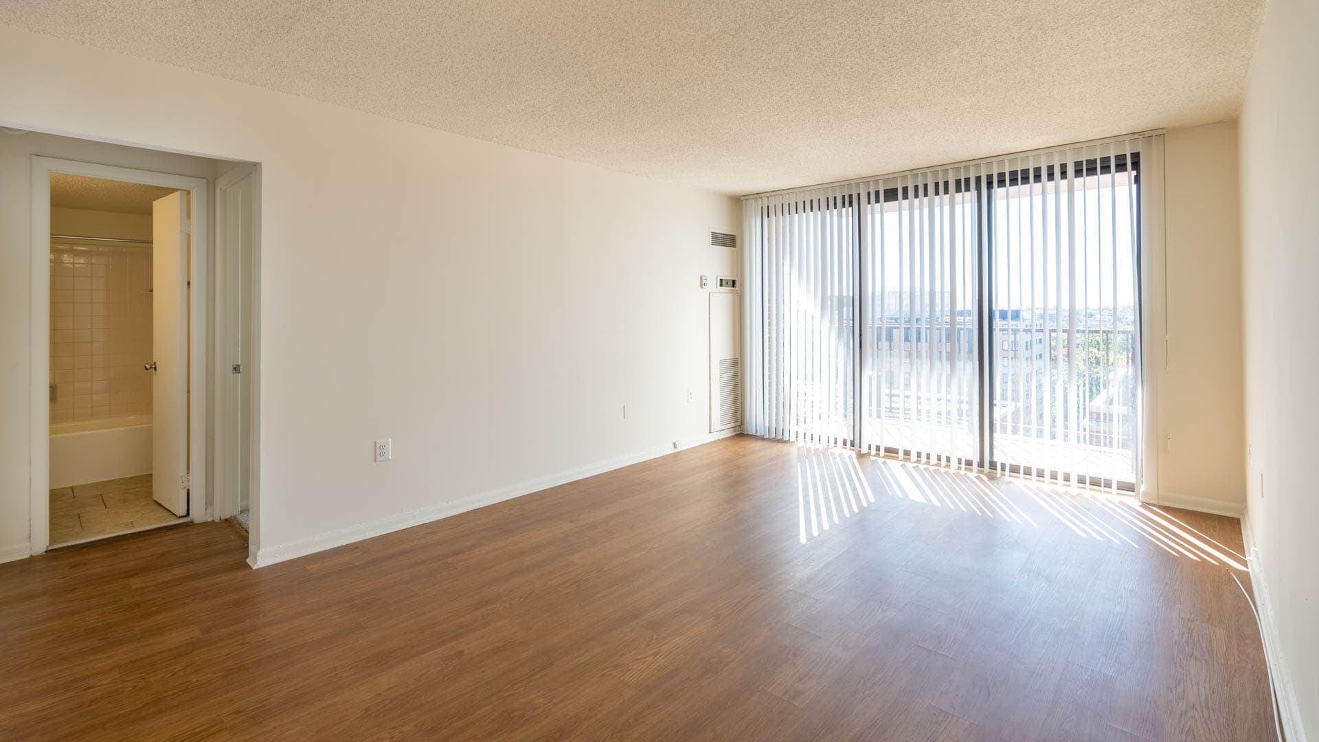 Connecticut Heights Apartments 5 of 6
