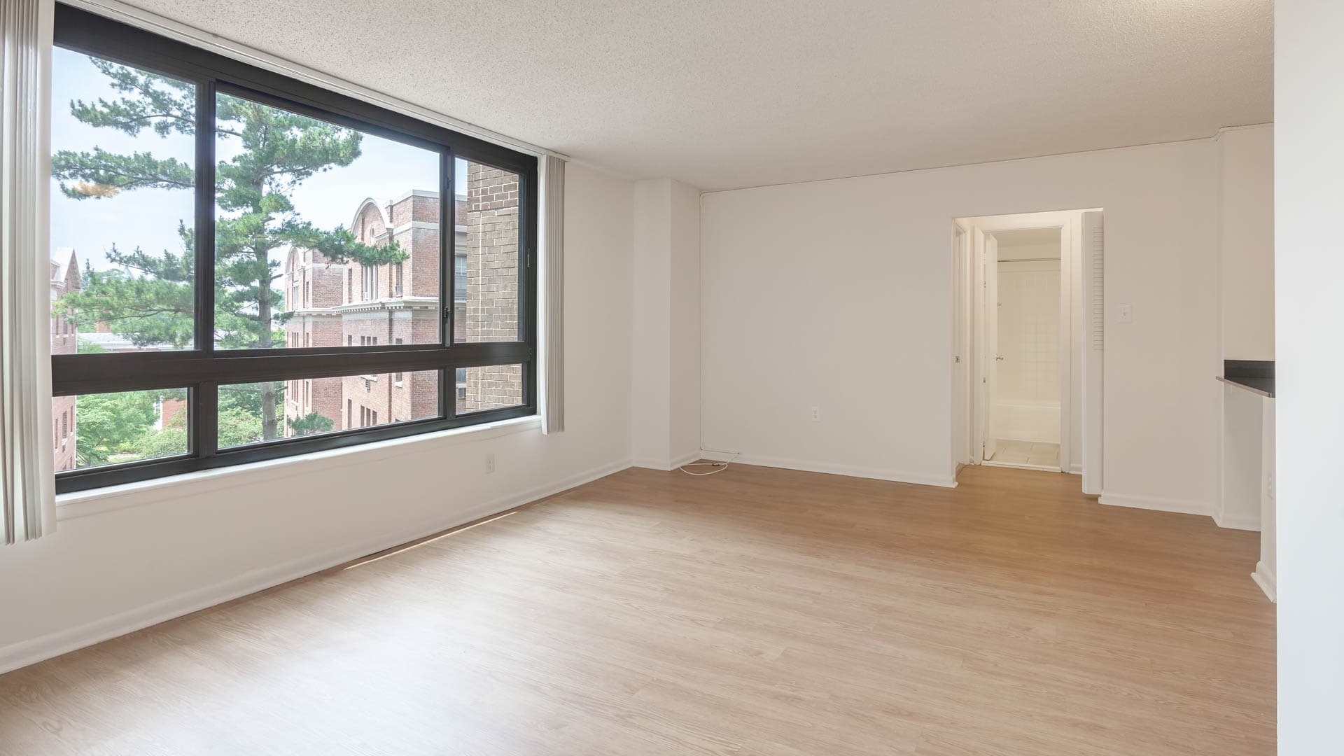 Connecticut Heights Apartments 18 of 49
