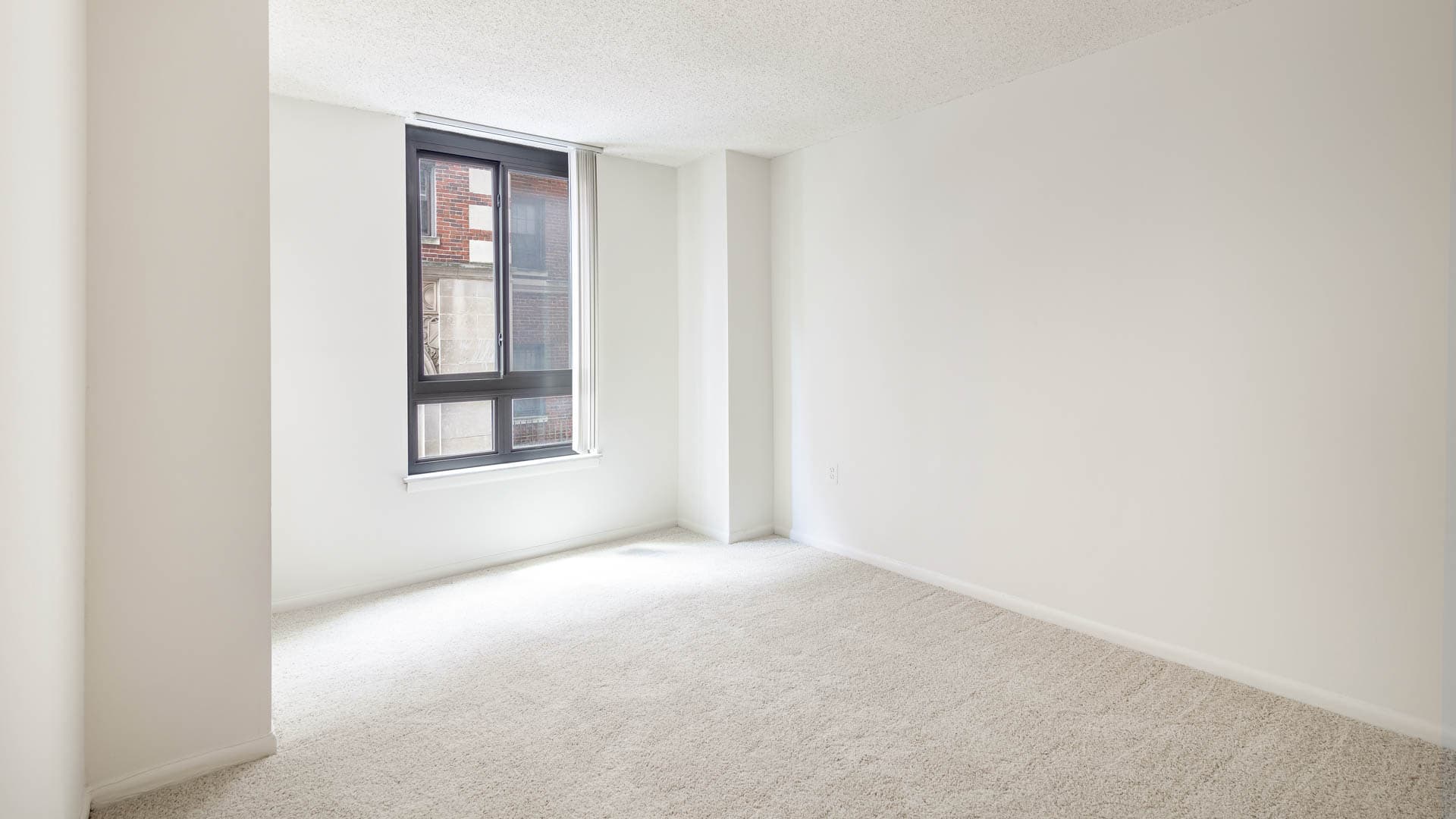 Connecticut Heights Apartments 3 of 11