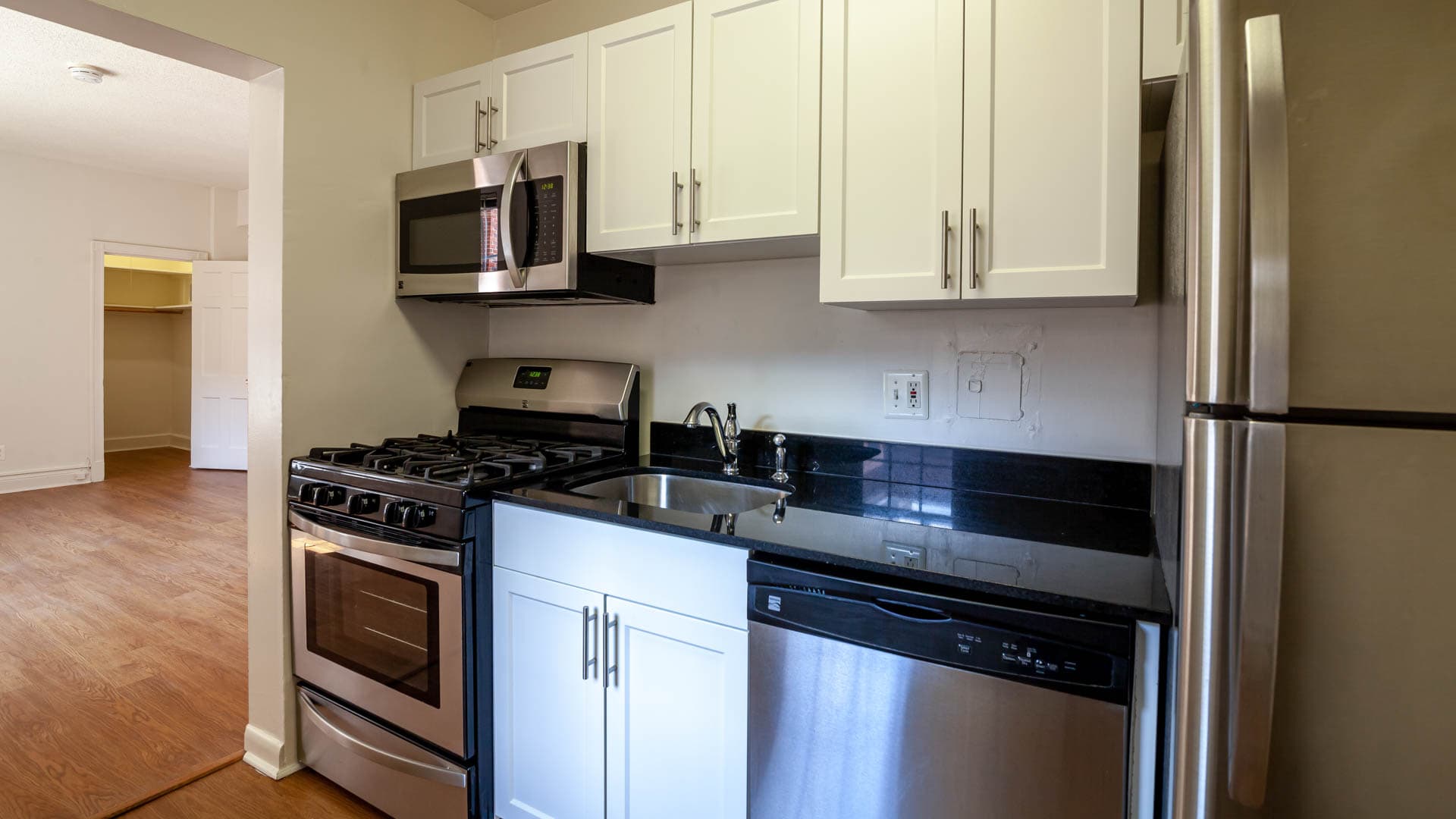 Connecticut Heights Apartments 3 of 4