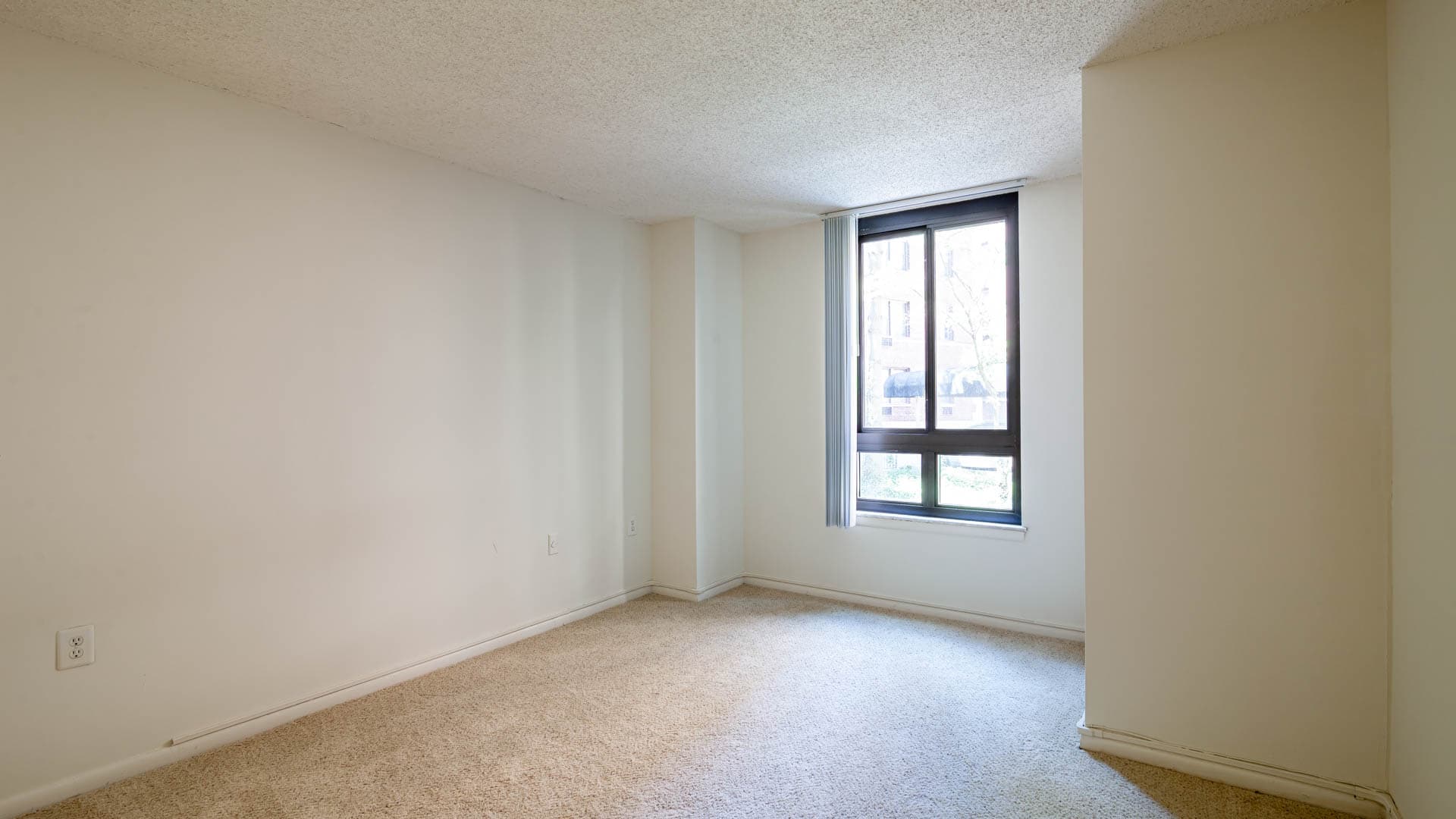 Connecticut Heights Apartments 3 of 6