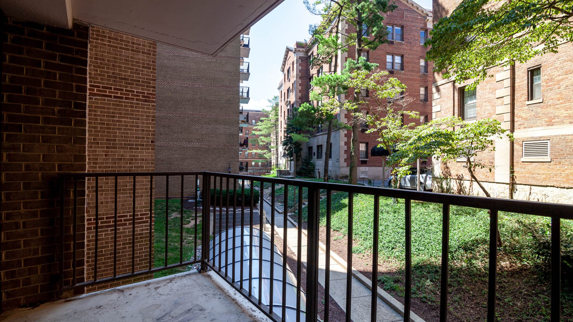 Connecticut Heights Apartments 5 of 6