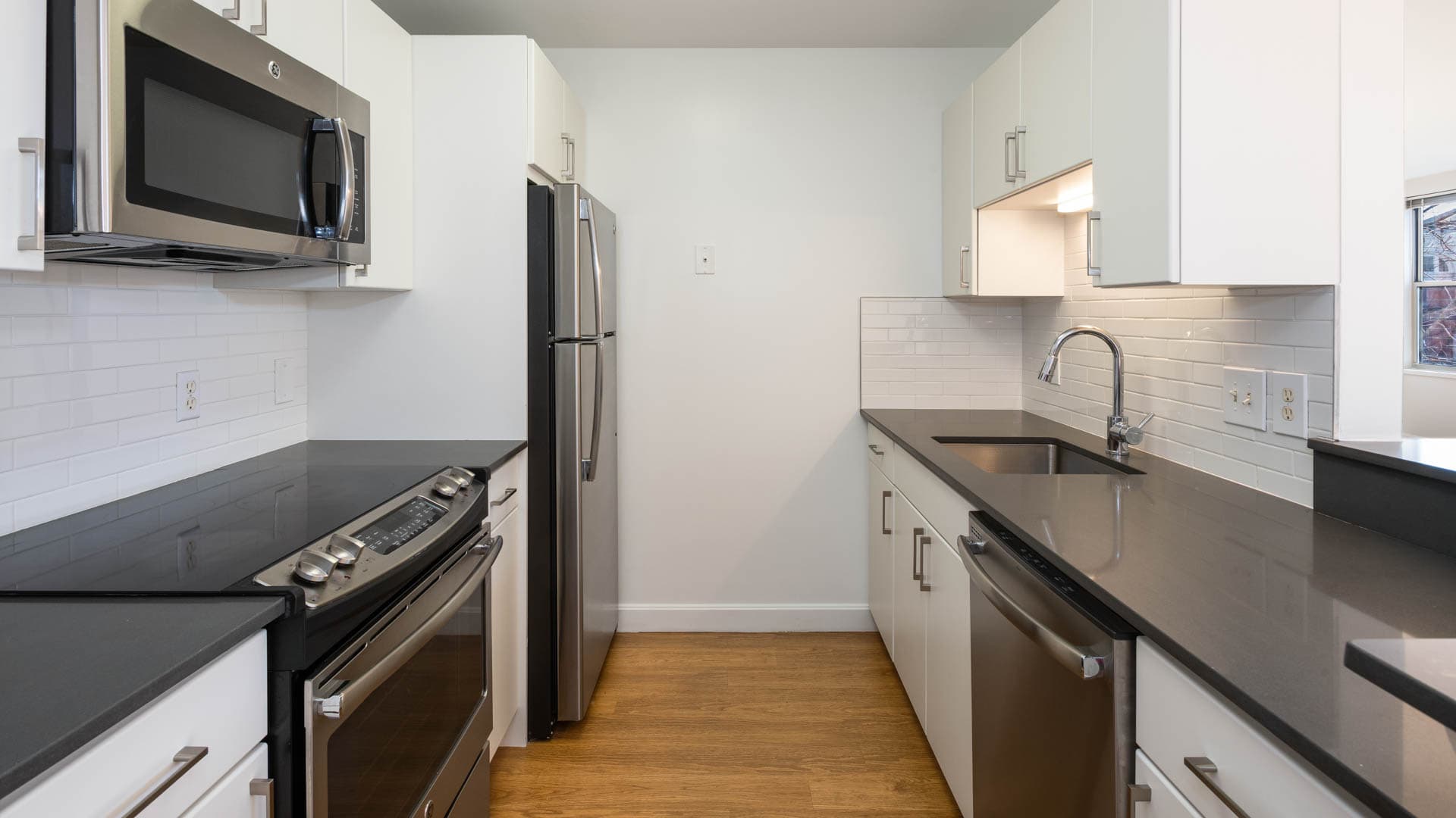 Cronin's Landing Apartments 4 of 8