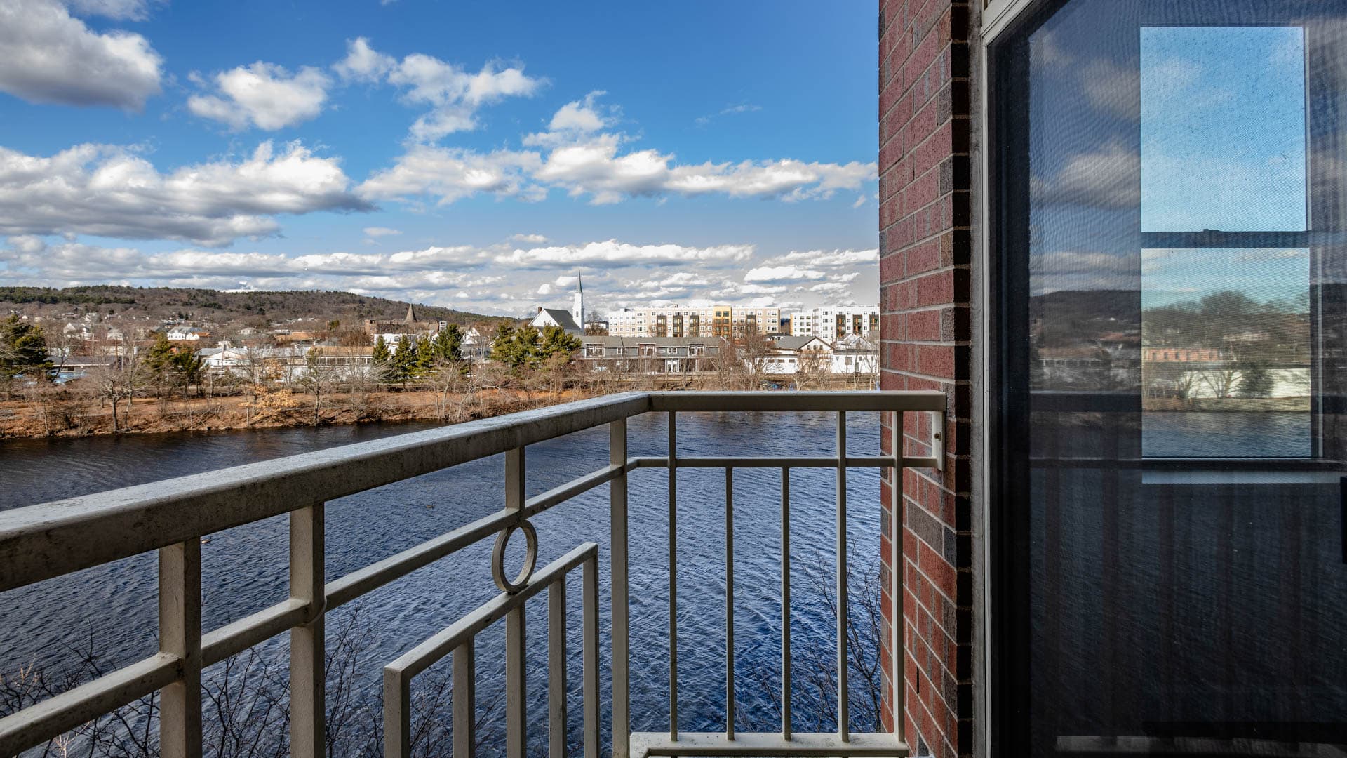 Cronin's Landing Apartments 1 of 11