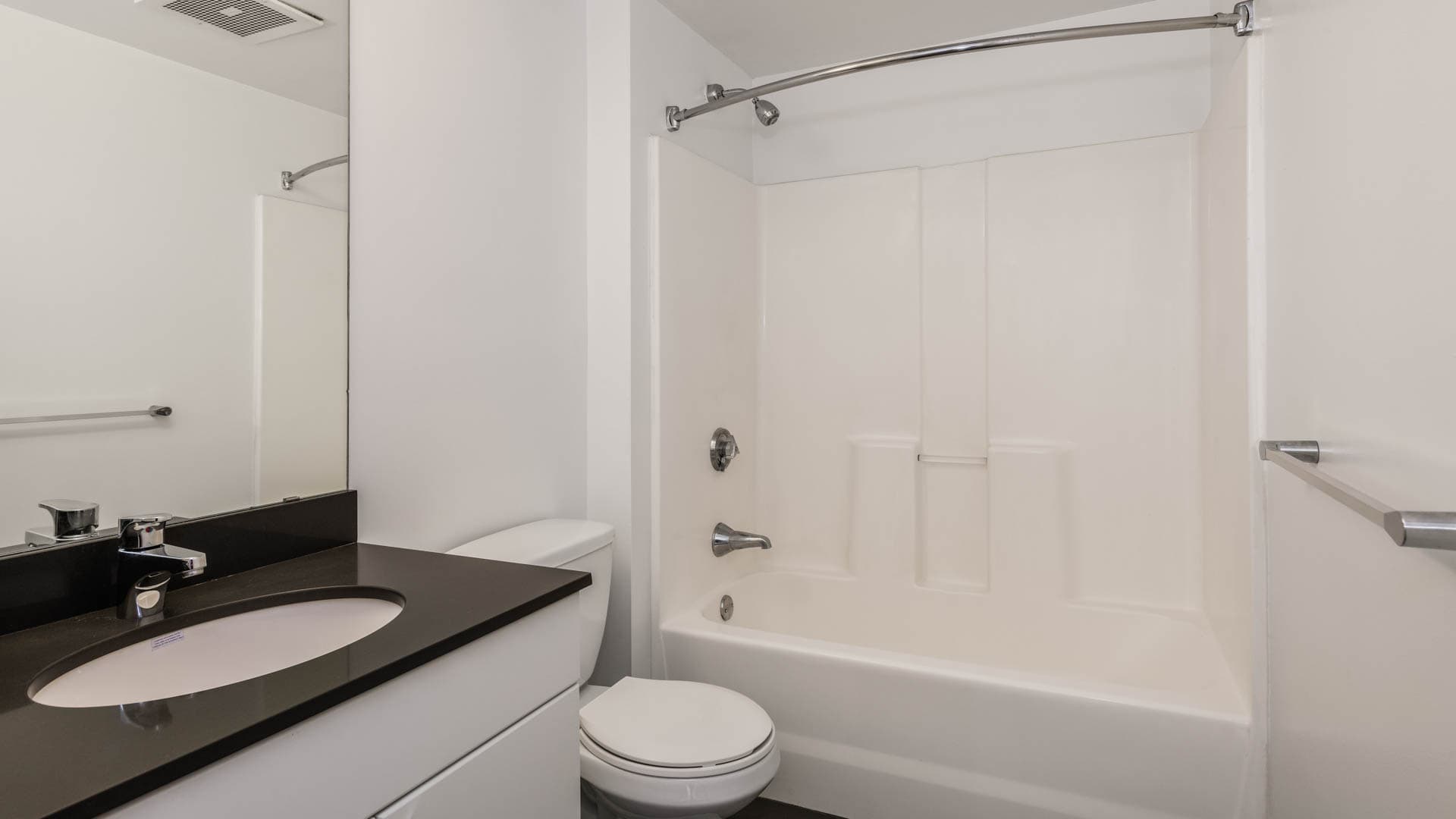 Cronin's Landing Apartments 1 of 8