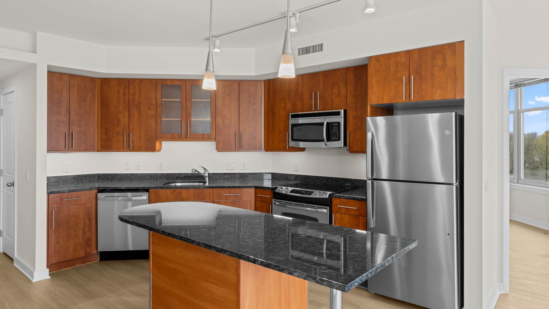 Wisconsin Place Apartments 6 of 88