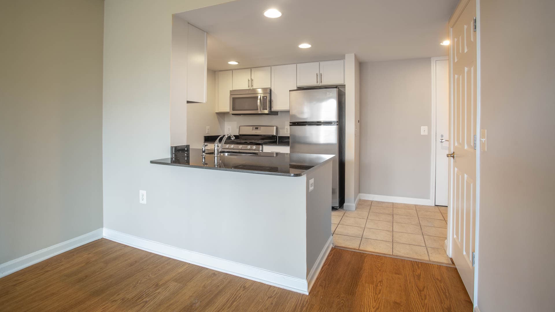Virginia Square Apartments 5 of 6