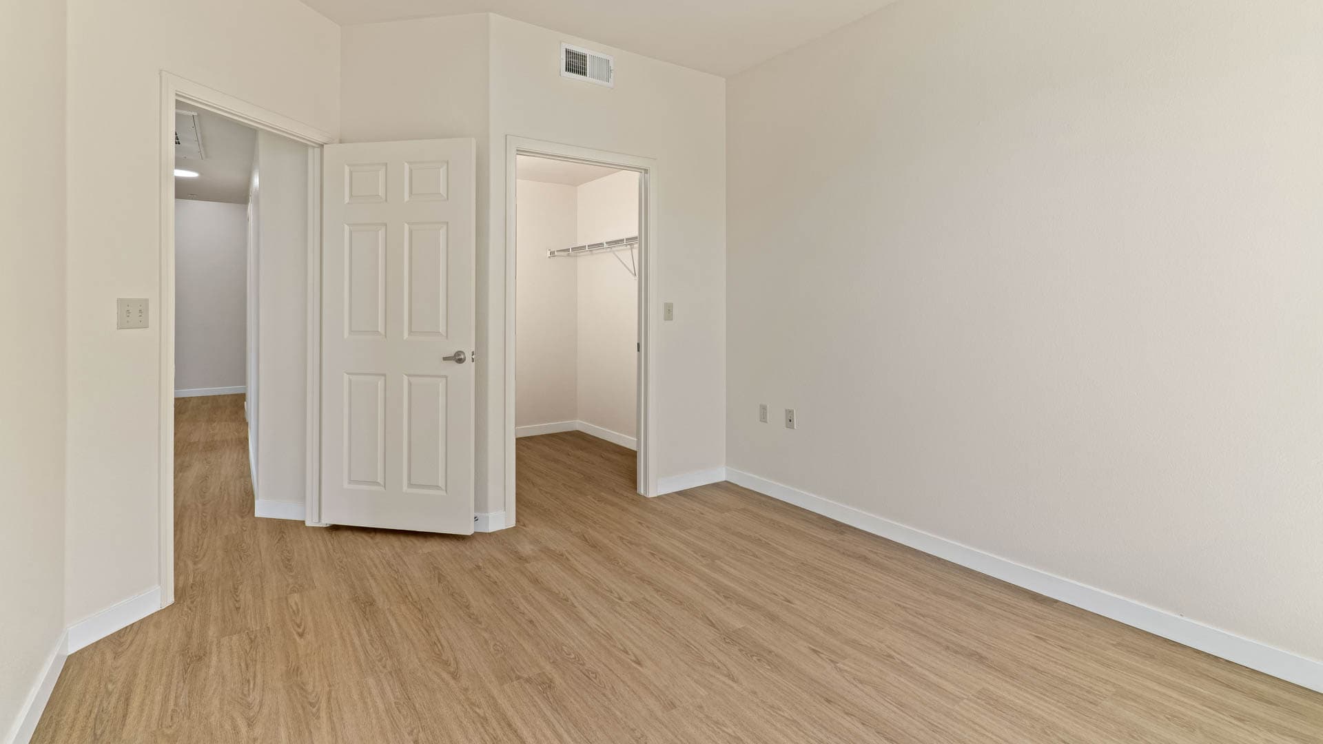 Archstone Fremont Center Apartments 5 of 11