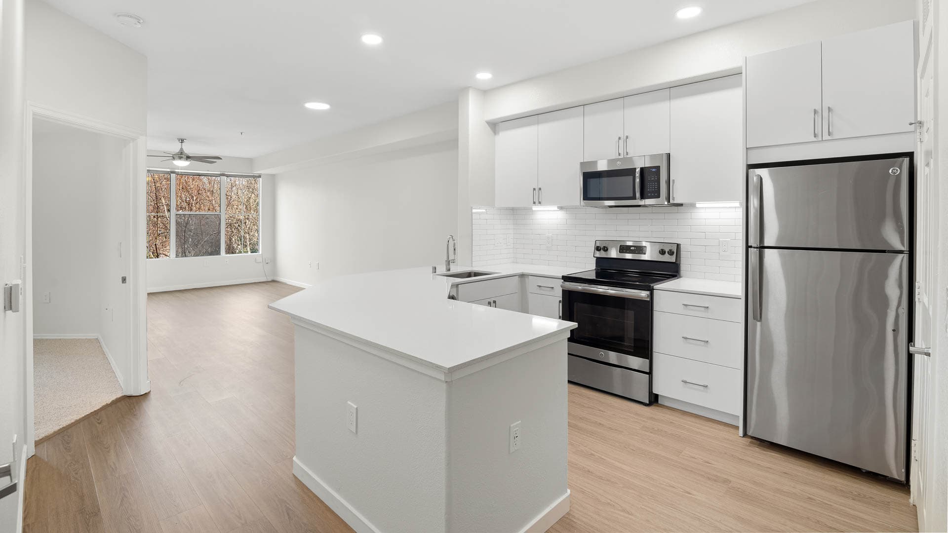 Archstone Fremont Center Apartments 3 of 8