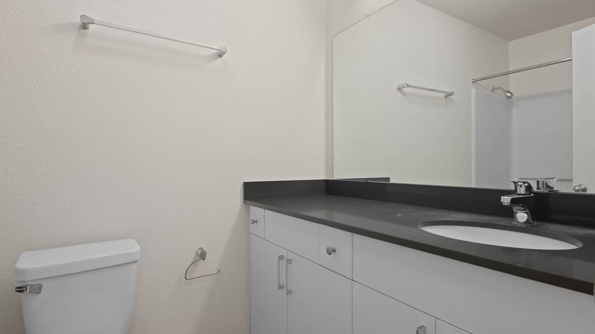 Riva Terra Apartments at Redwood Shores 1 of 6