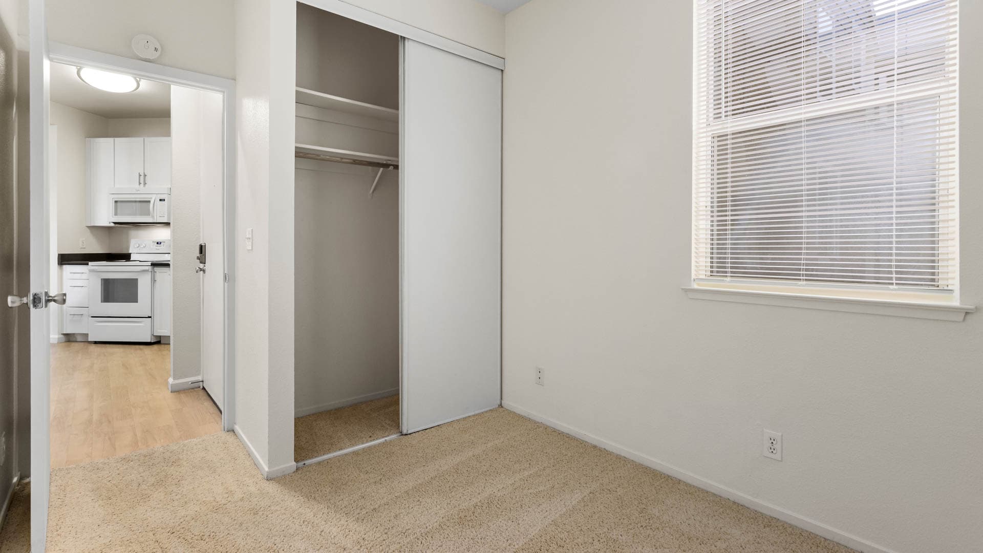 Riva Terra Apartments at Redwood Shores 2 of 11