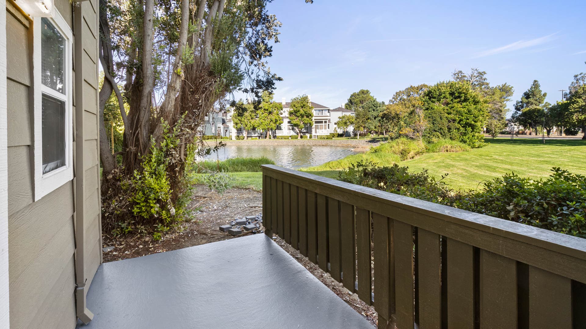 Riva Terra Apartments at Redwood Shores 1 of 11