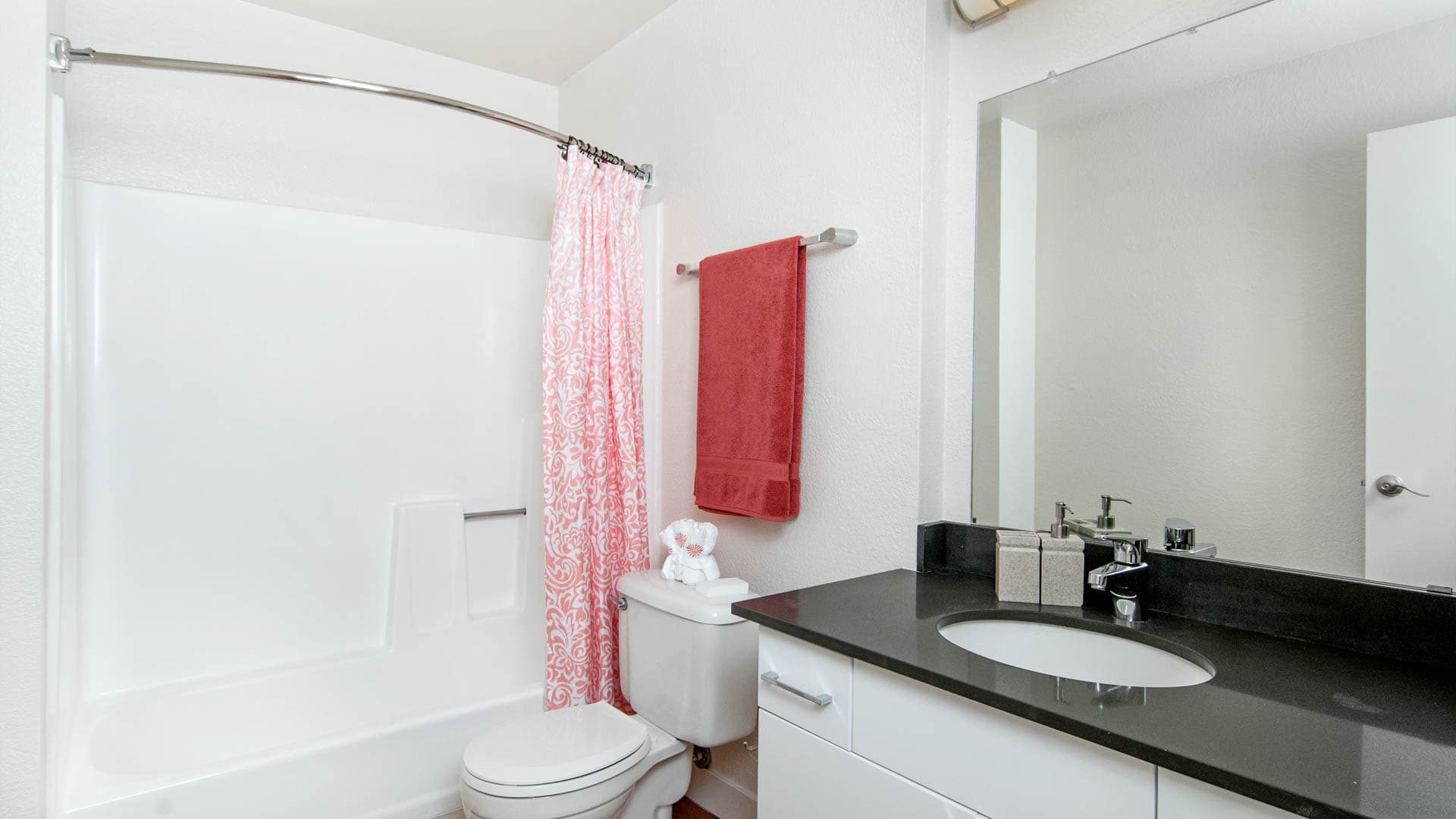 Riva Terra Apartments at Redwood Shores 1 of 8