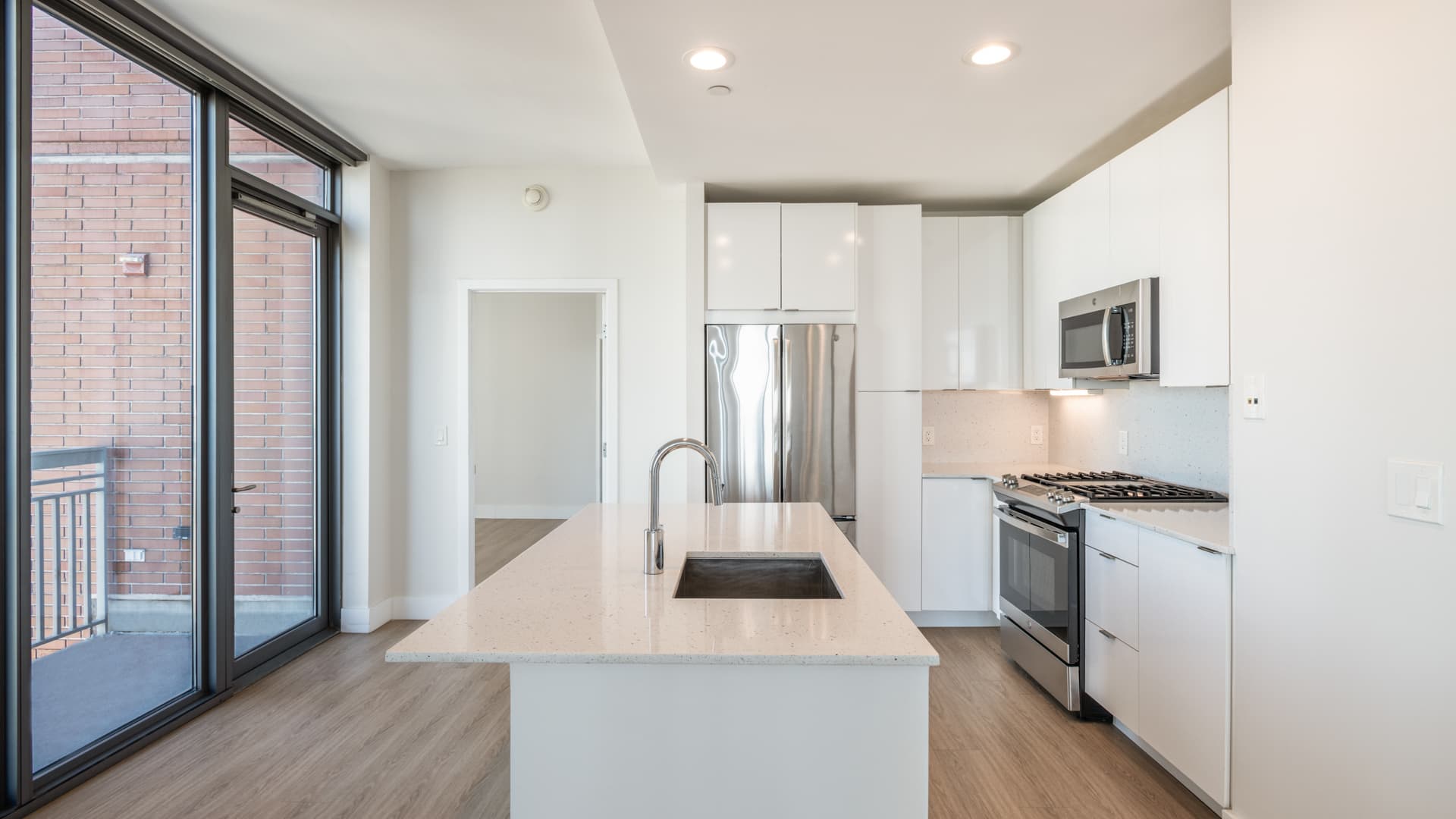 660 Washington Apartments 4 of 12