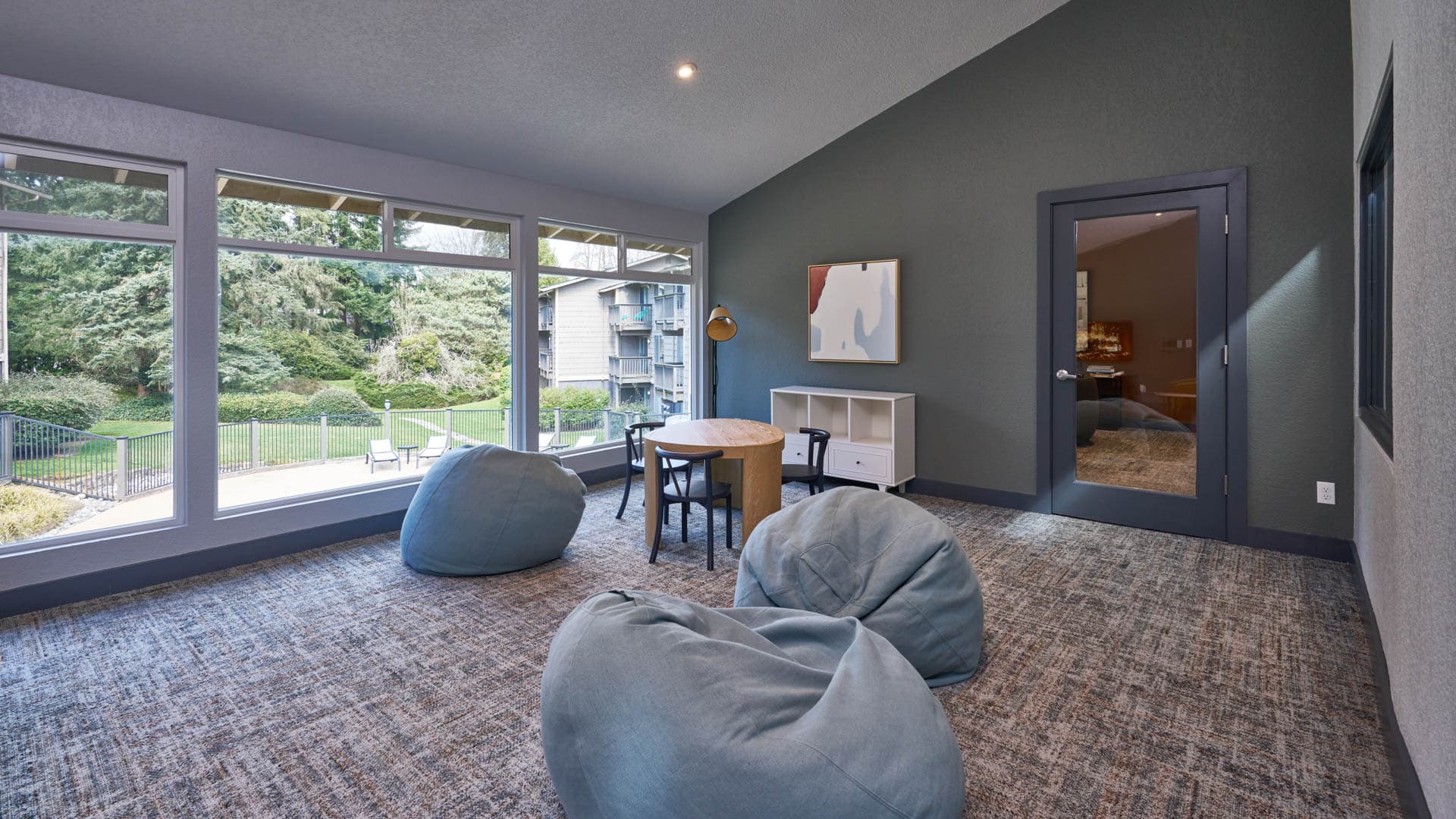 Redmond Court Apartments 30 of 35