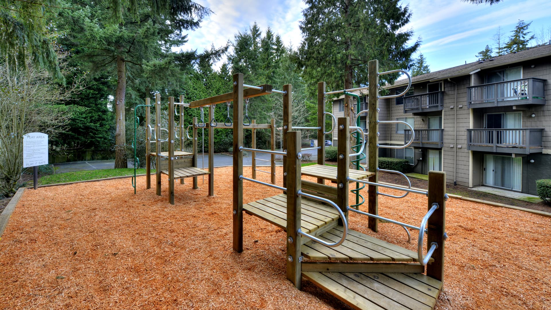 Redmond Court Apartments 35 of 35