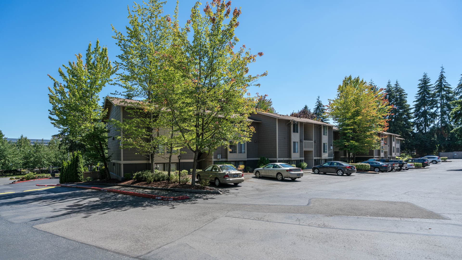 Redmond Court Apartments 7 of 35