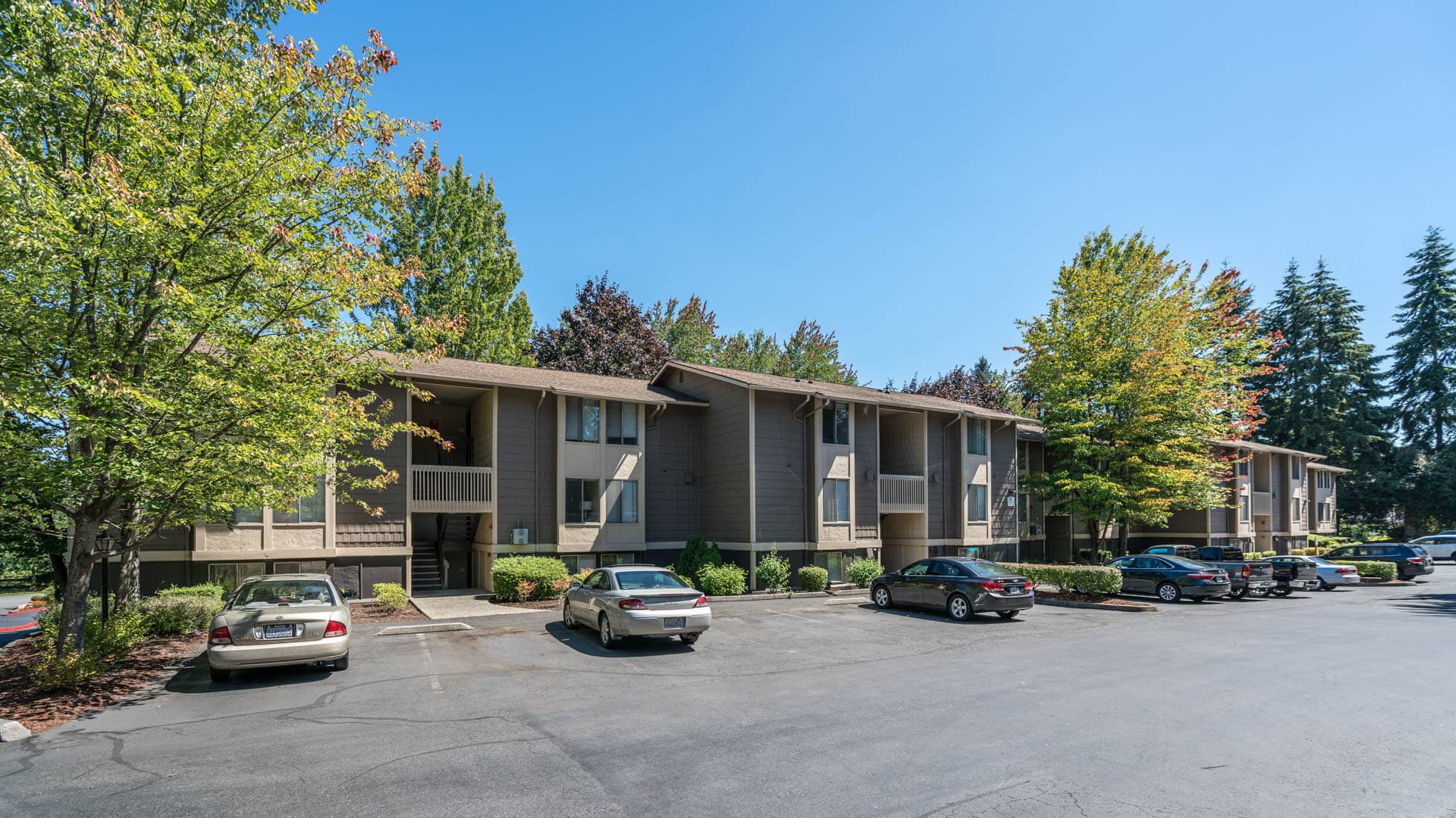 Redmond Court Apartments 6 of 35